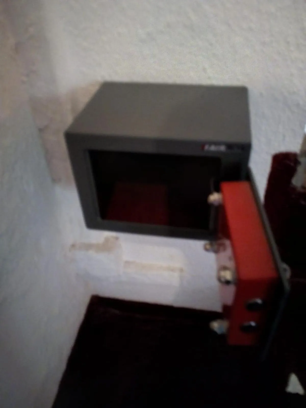 safe in Casa La Rosa