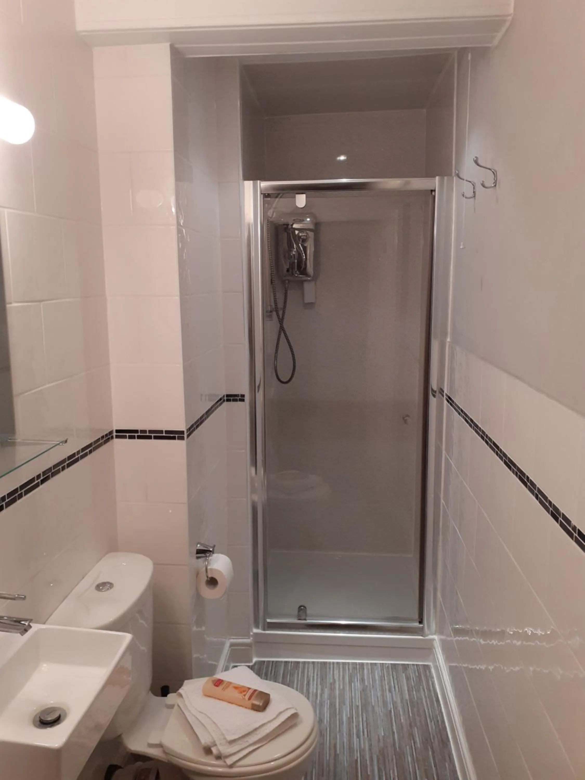 Shower in The Skegness Hotel