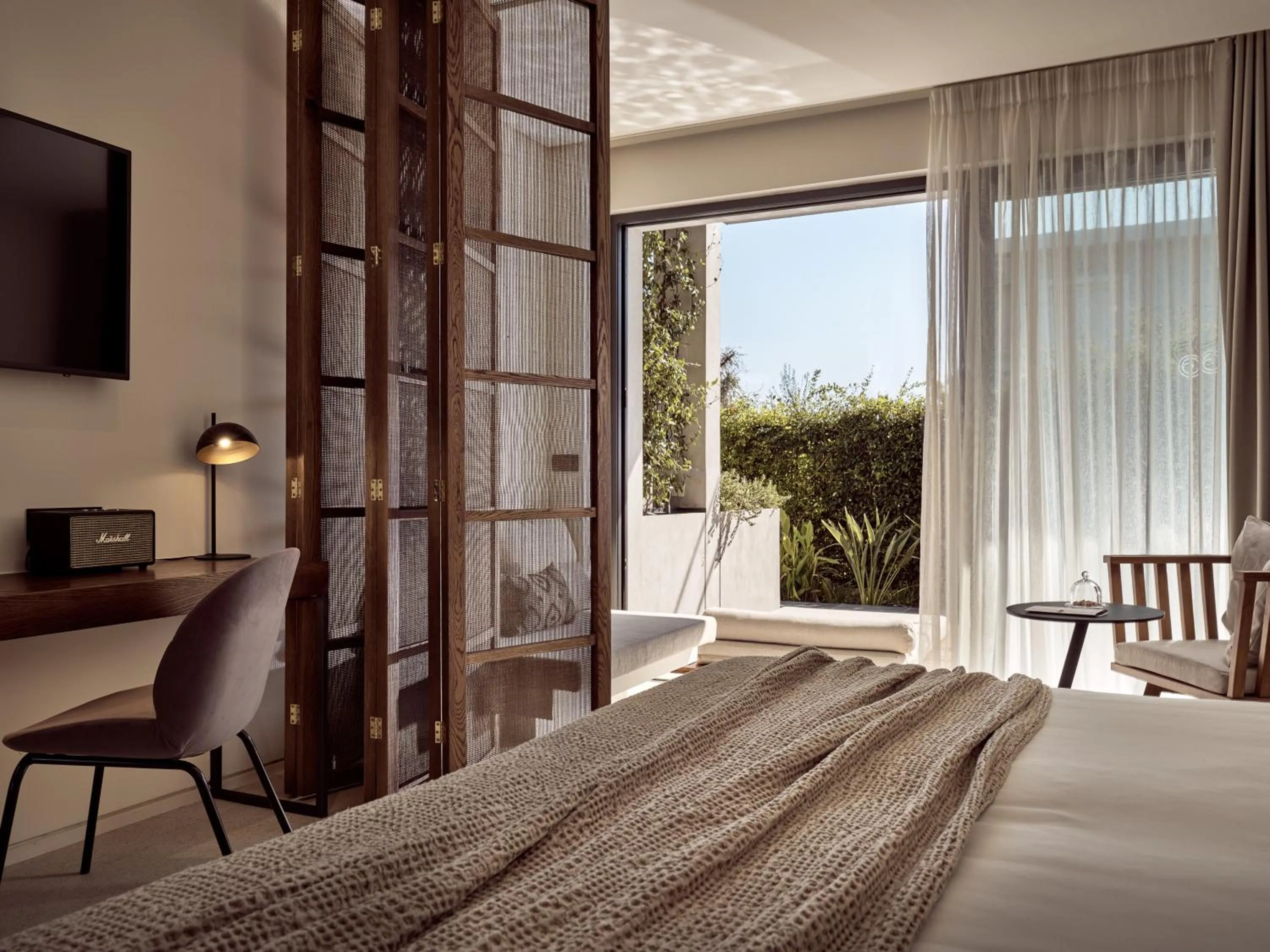 Balcony/Terrace, Bed in Contessina Suites & Spa - Adults Only