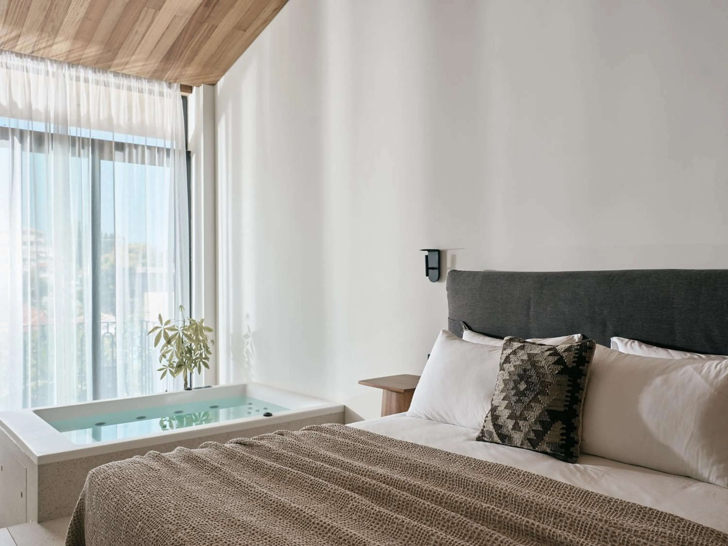 Photo of the whole room, Bed in Contessina Suites & Spa - Adults Only