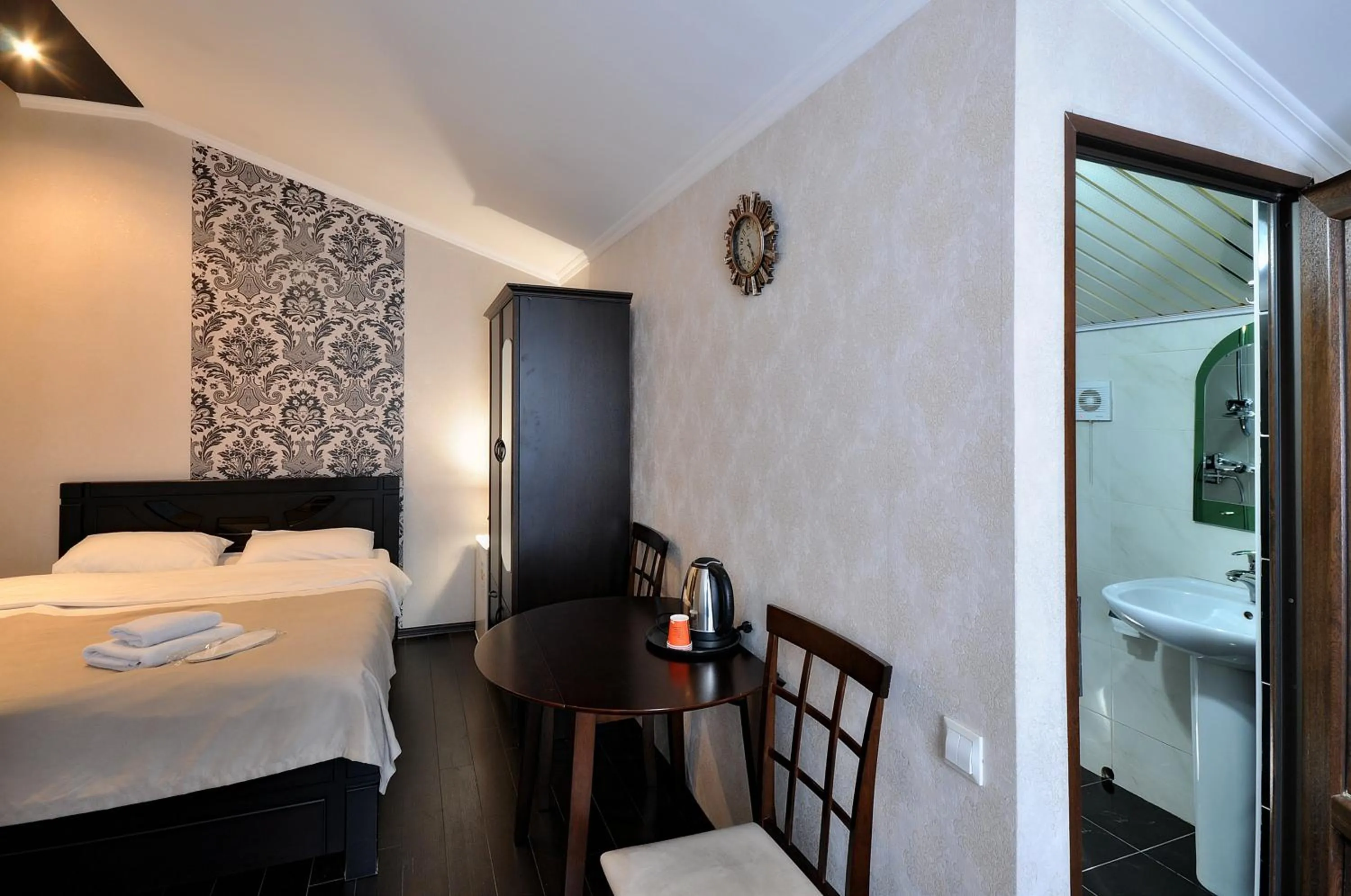 Bed in Hotel Majestic