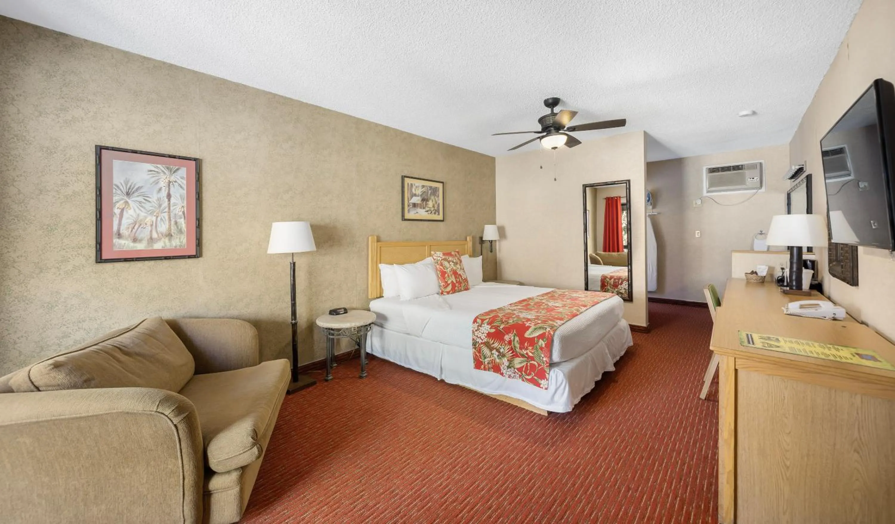 Photo of the whole room, Bed in Caliente Tropics