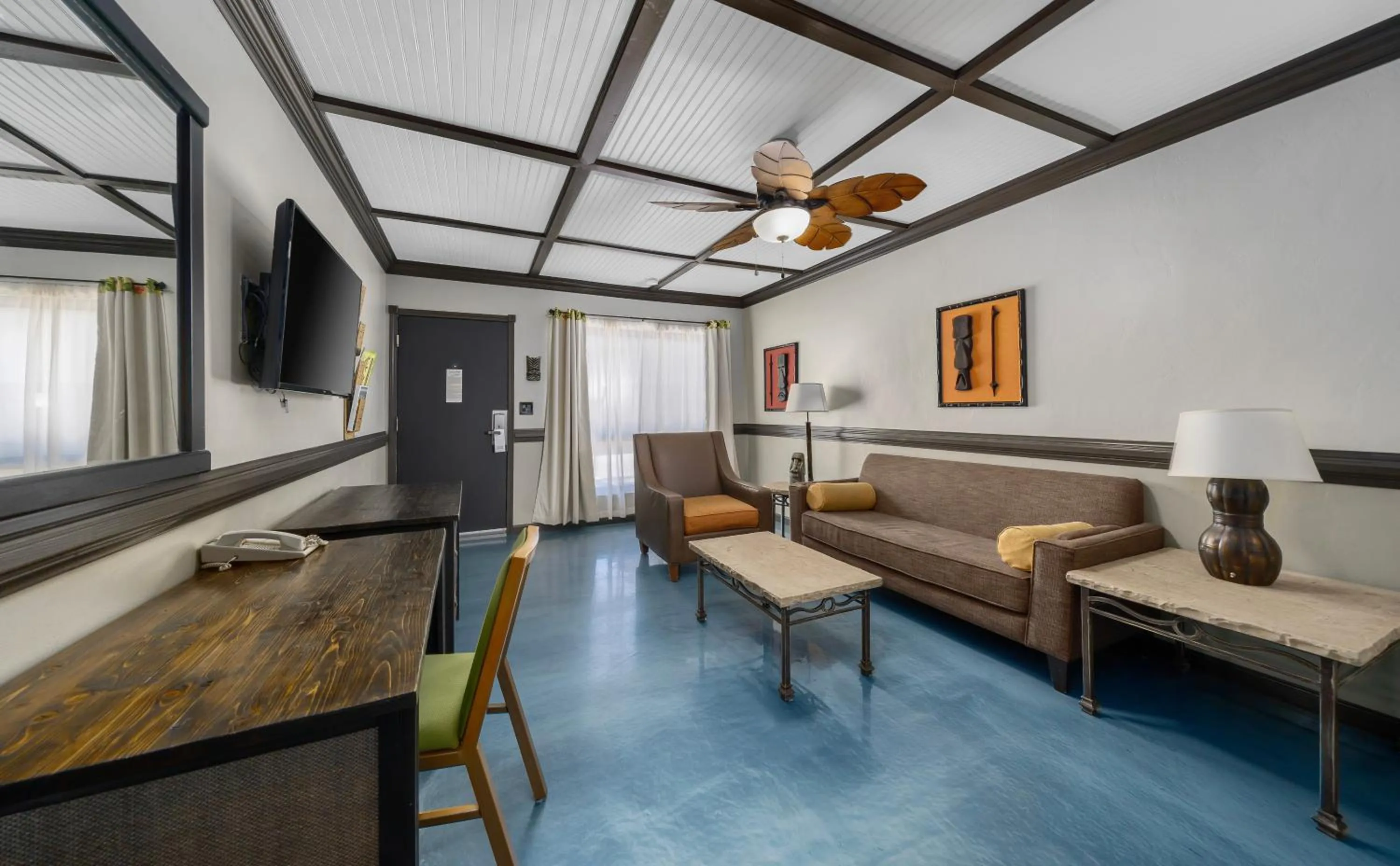 Living room in Caliente Tropics