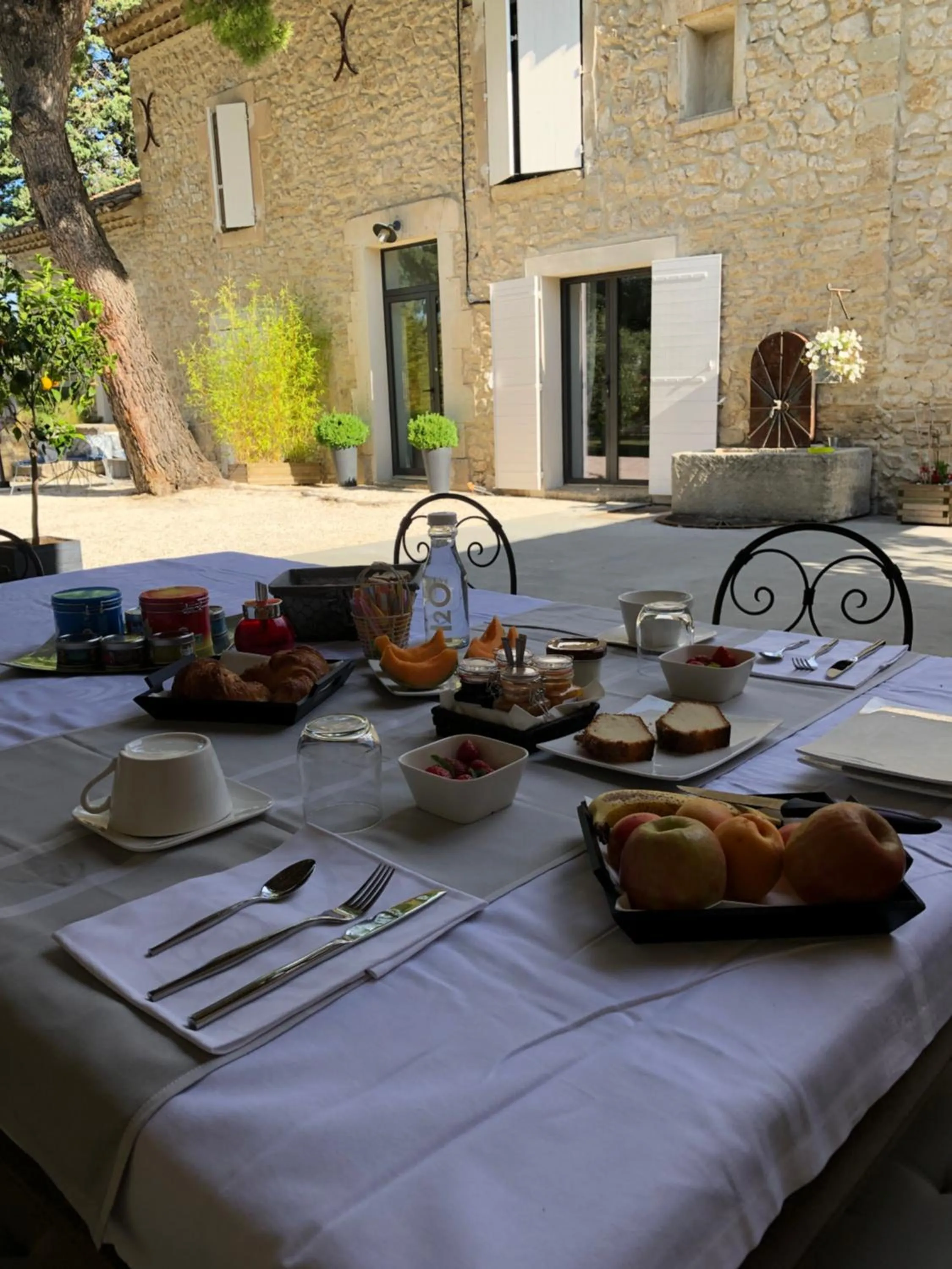 Patio in B&B dans Mas en pierres