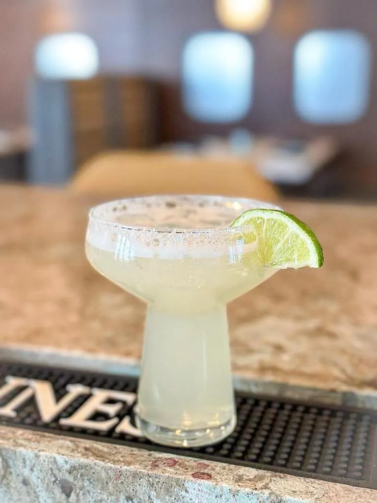 Restaurant/places to eat in Wyndham Garden Miami International Airport