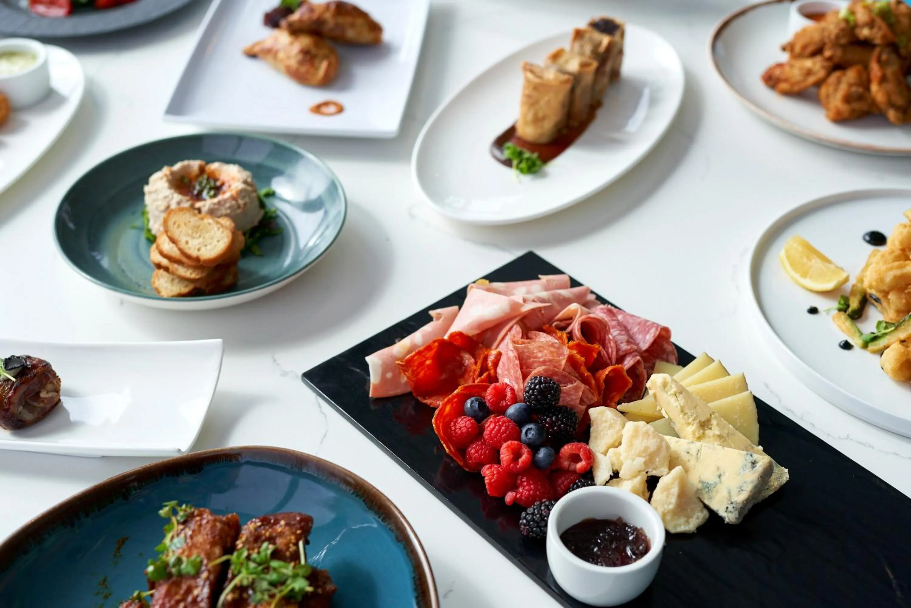 Restaurant/places to eat in Wyndham Garden Miami International Airport