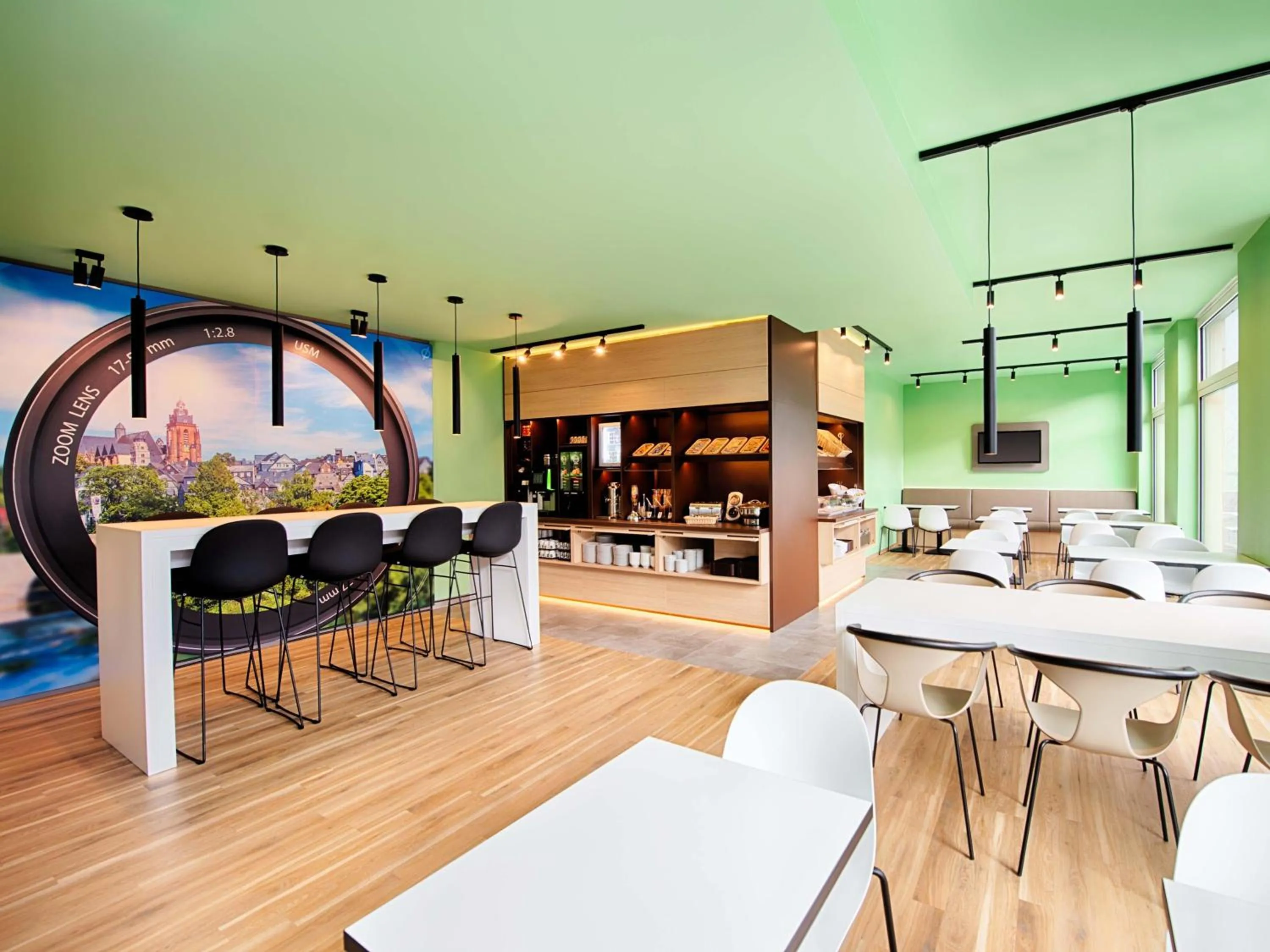 Lounge or bar in B&B Hotel Wetzlar