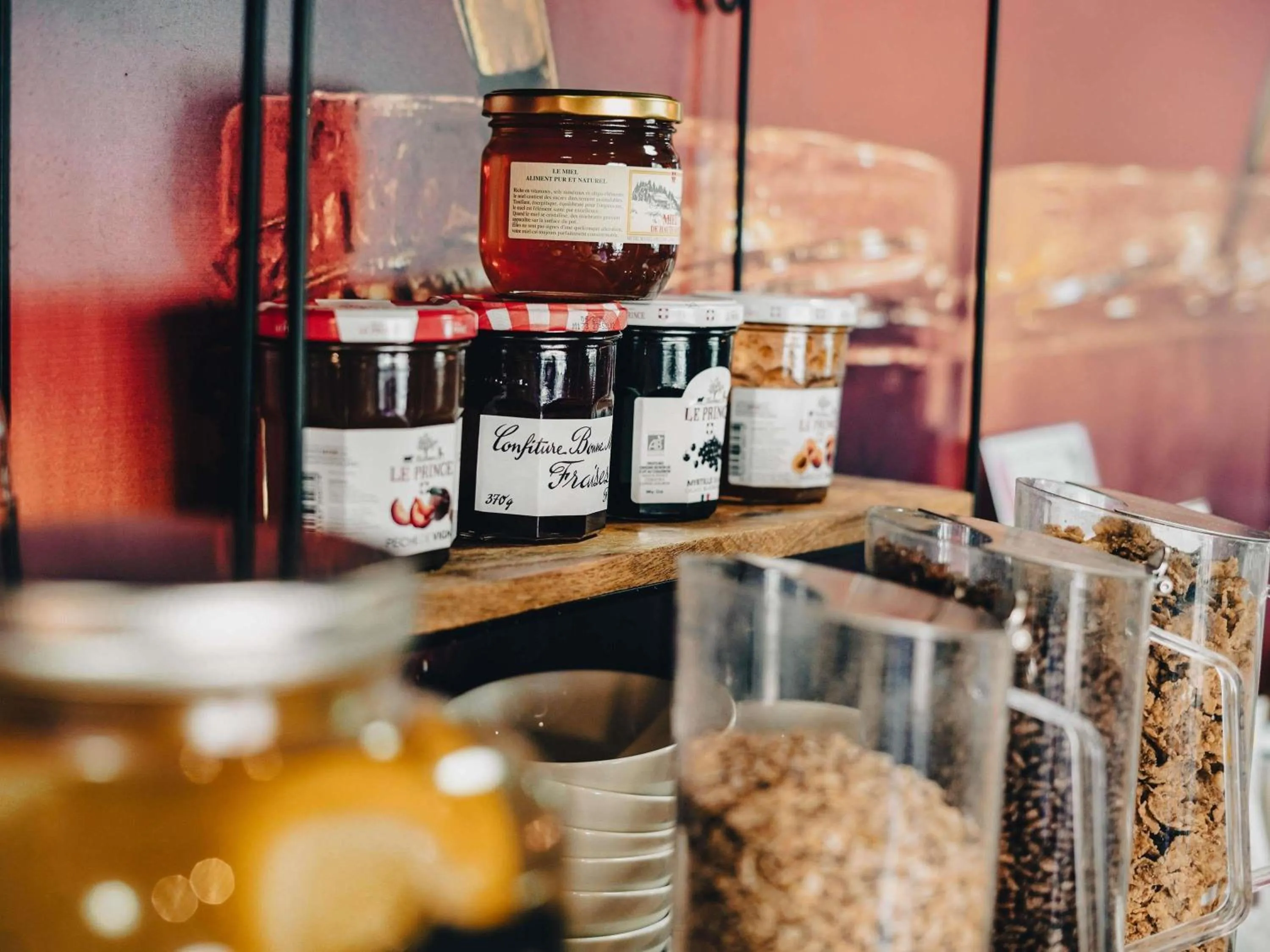 Breakfast in ibis Annecy Centre Vieille Ville