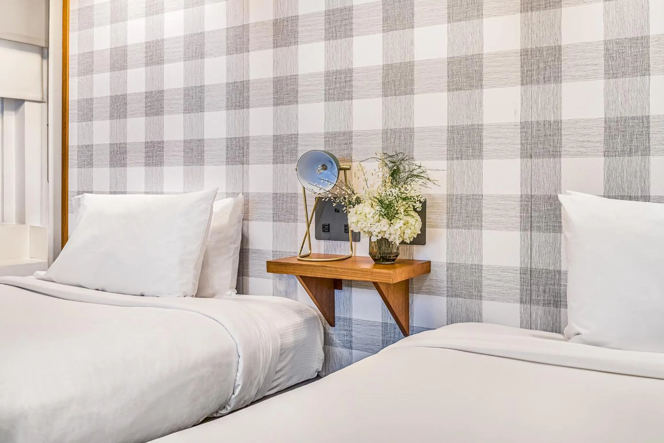 Bed in Paramount Times Square - A Generator Hotel