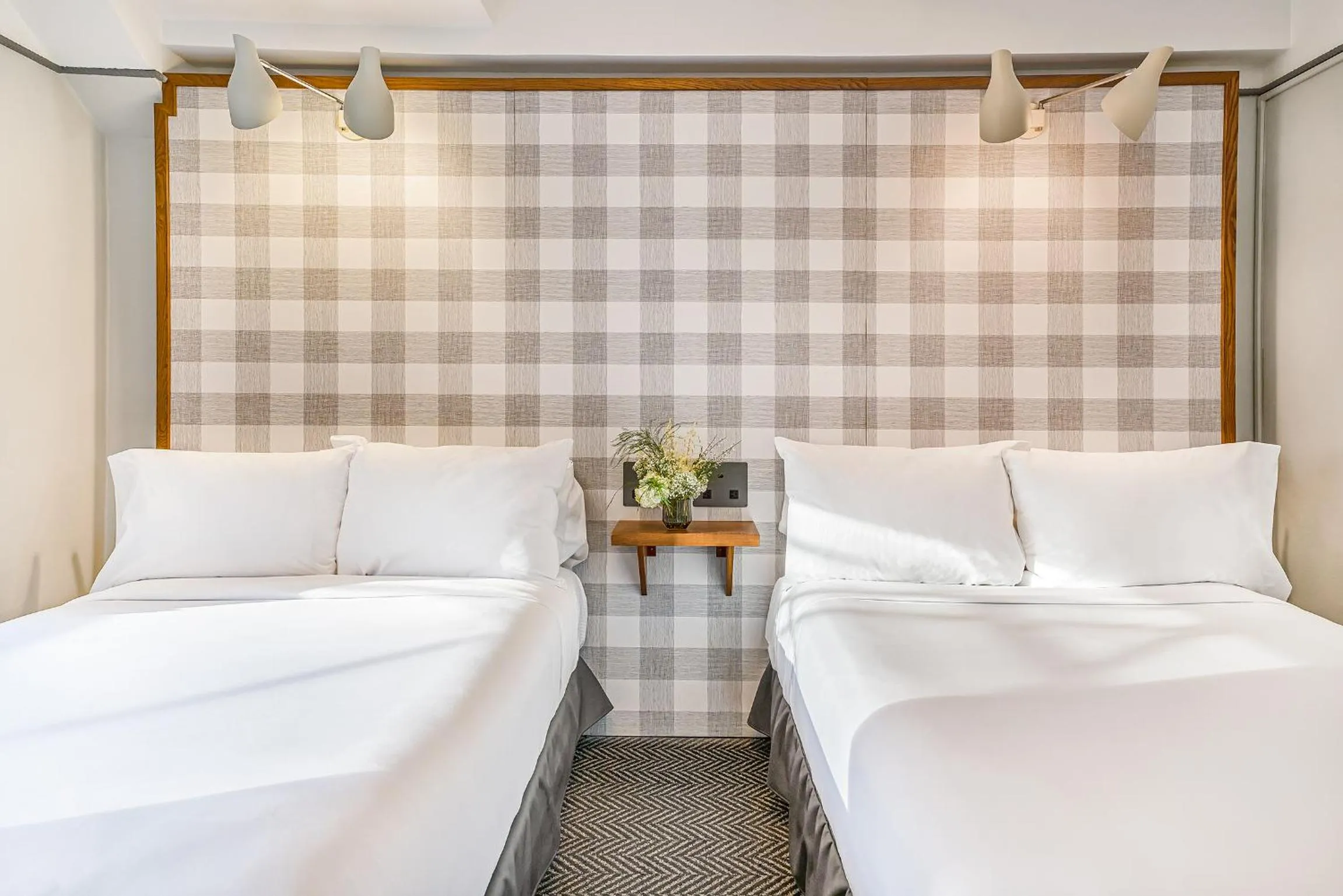 Bed in Paramount Times Square - A Generator Hotel