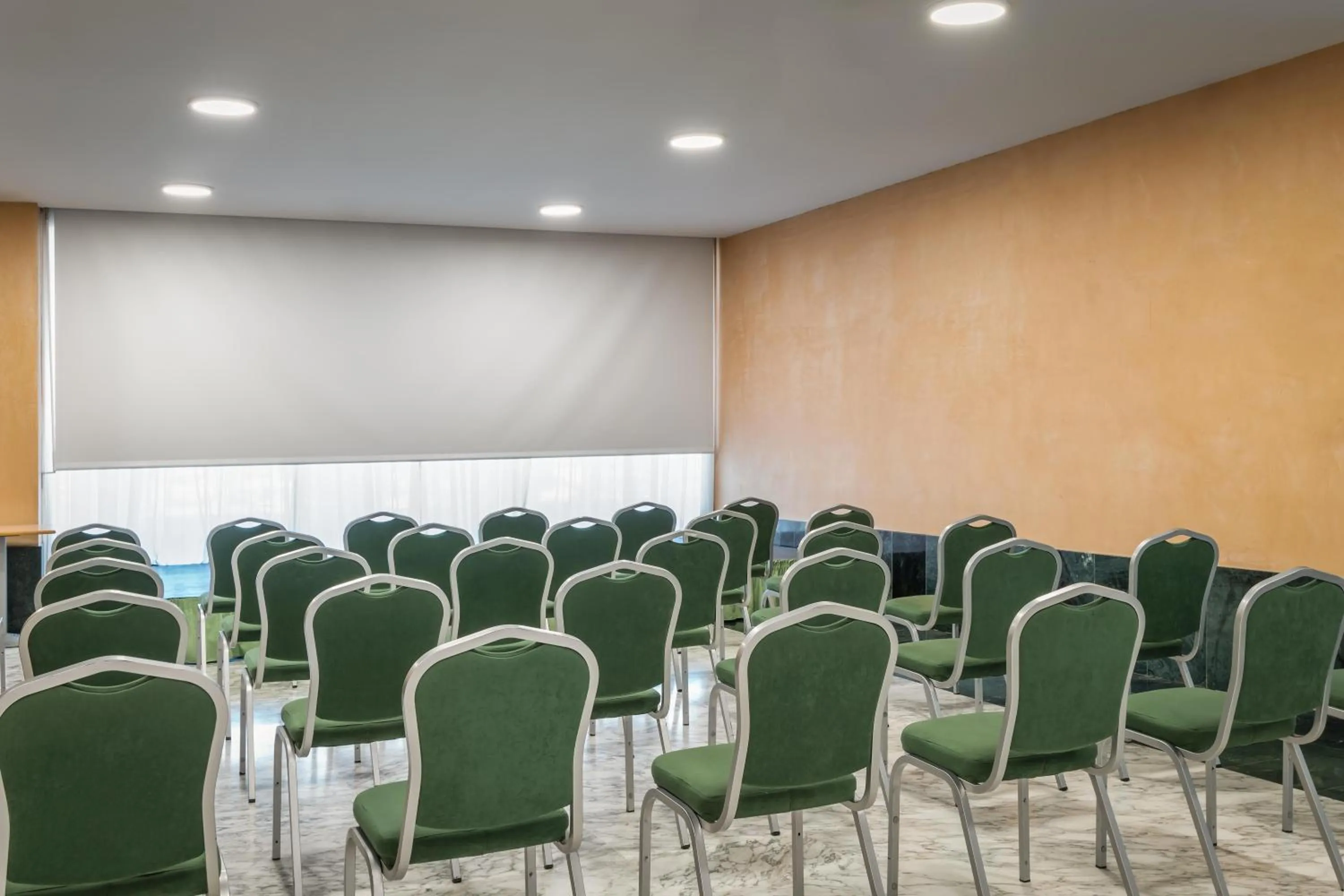 Meeting/conference room in ALEGRIA Caprici Verd 4 Sup