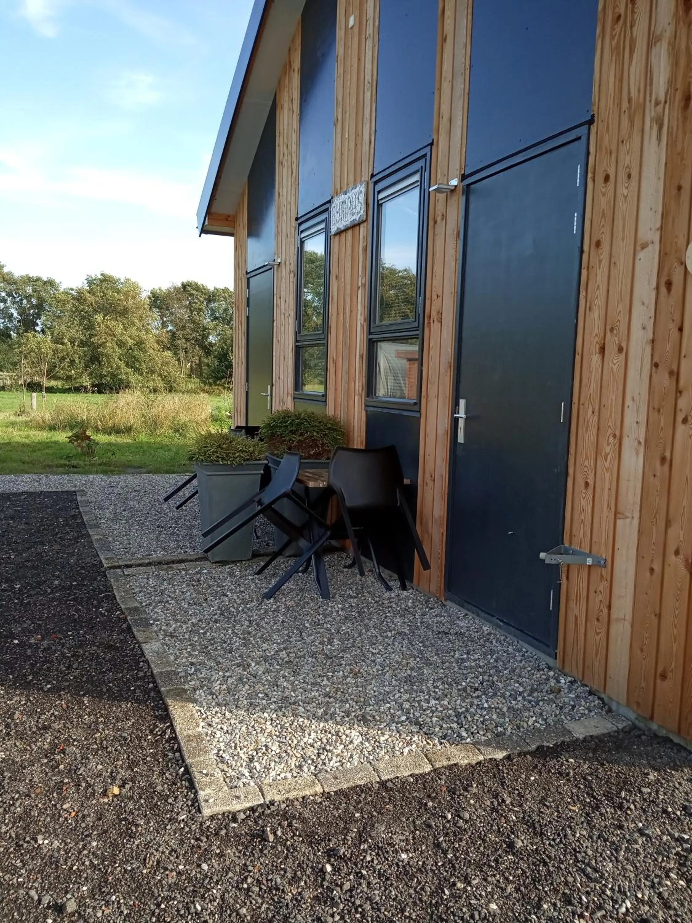 Facade/entrance in Bij Maus