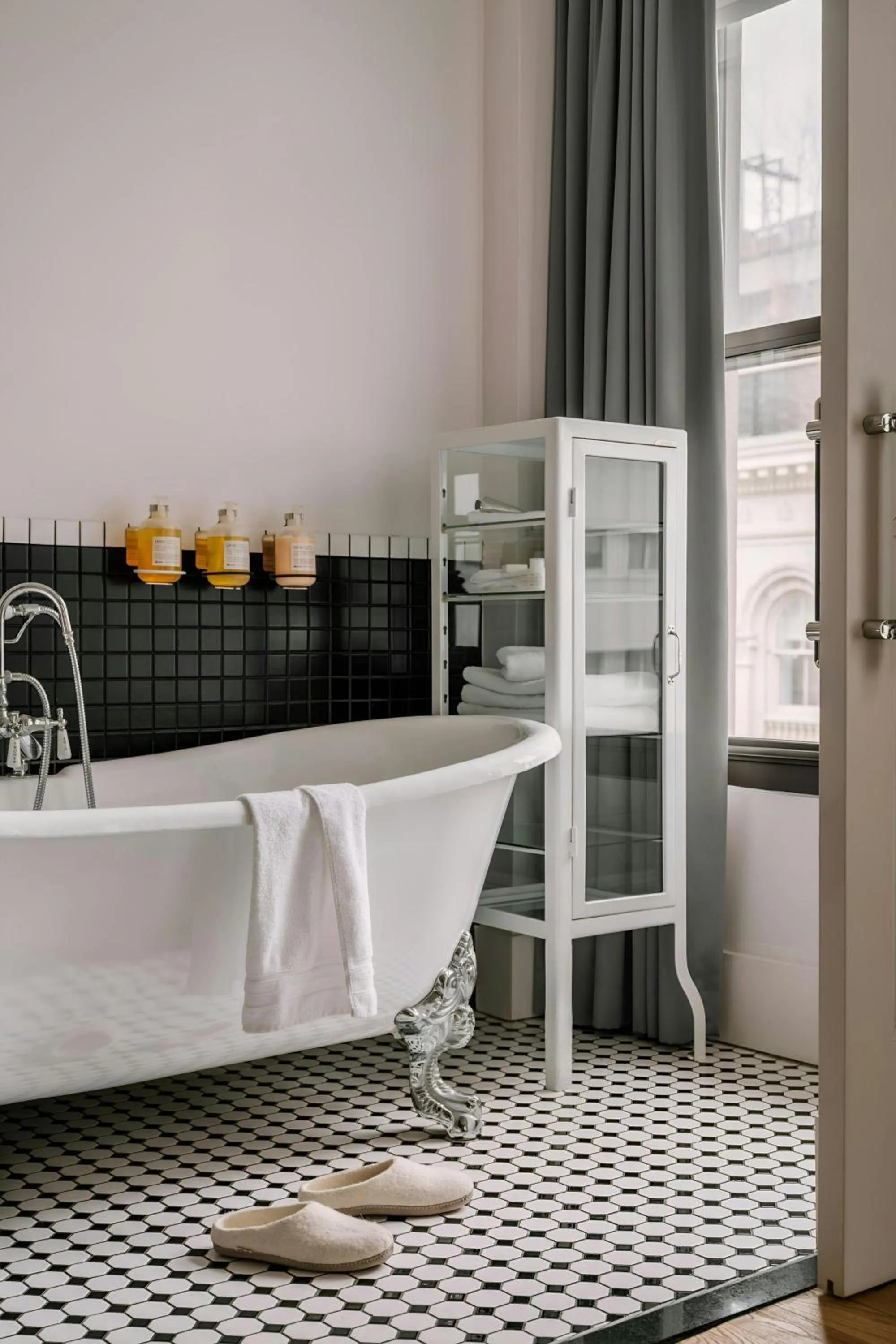 Bathroom in Duane Street Hotel Tribeca, Sonder by Marriott Bonvoy