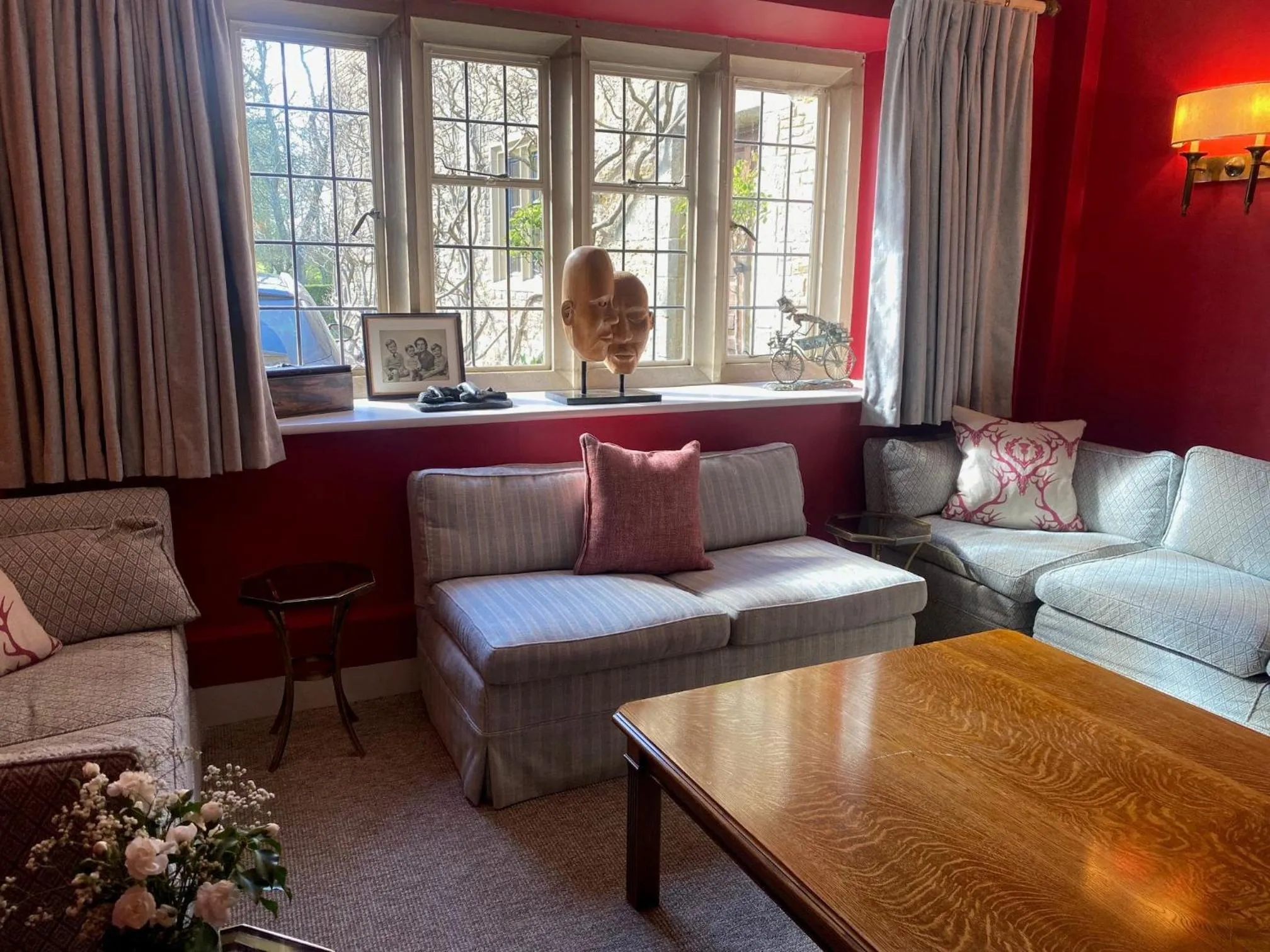 Property building in Plumber Manor Hotel