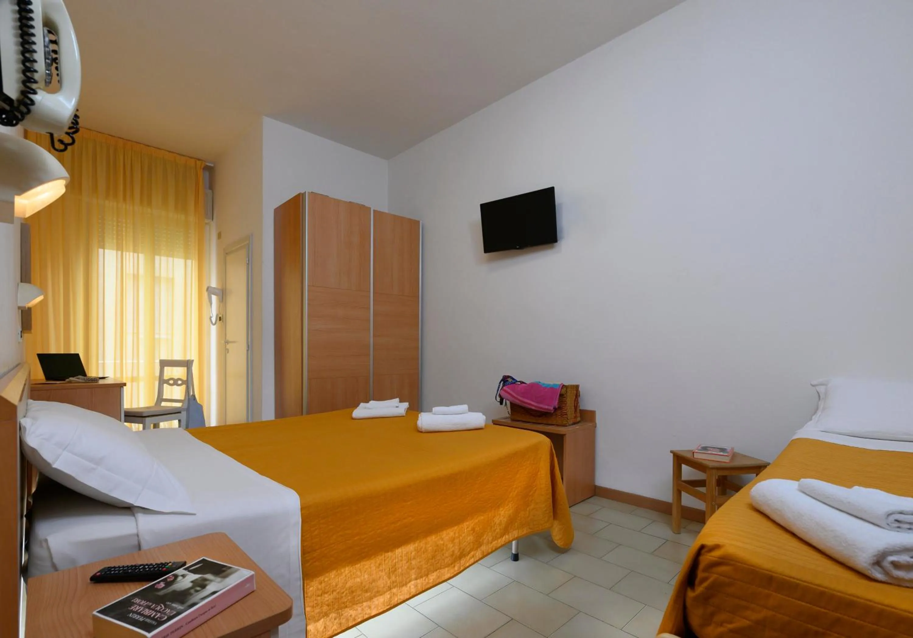 Photo of the whole room, Bed in Hotel St. Moritz