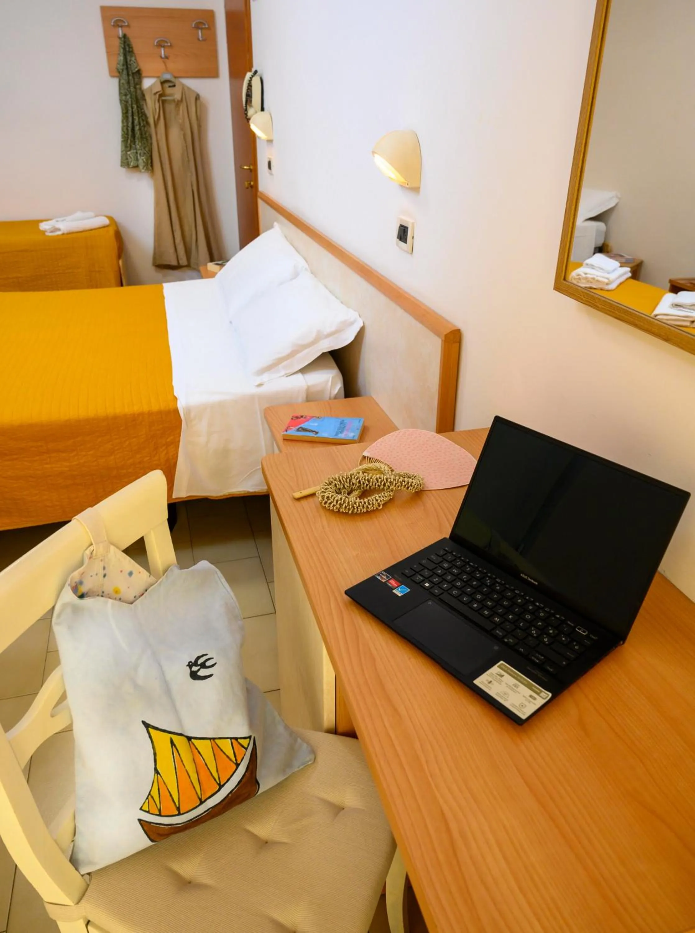 Bedroom, Bed in Hotel St. Moritz