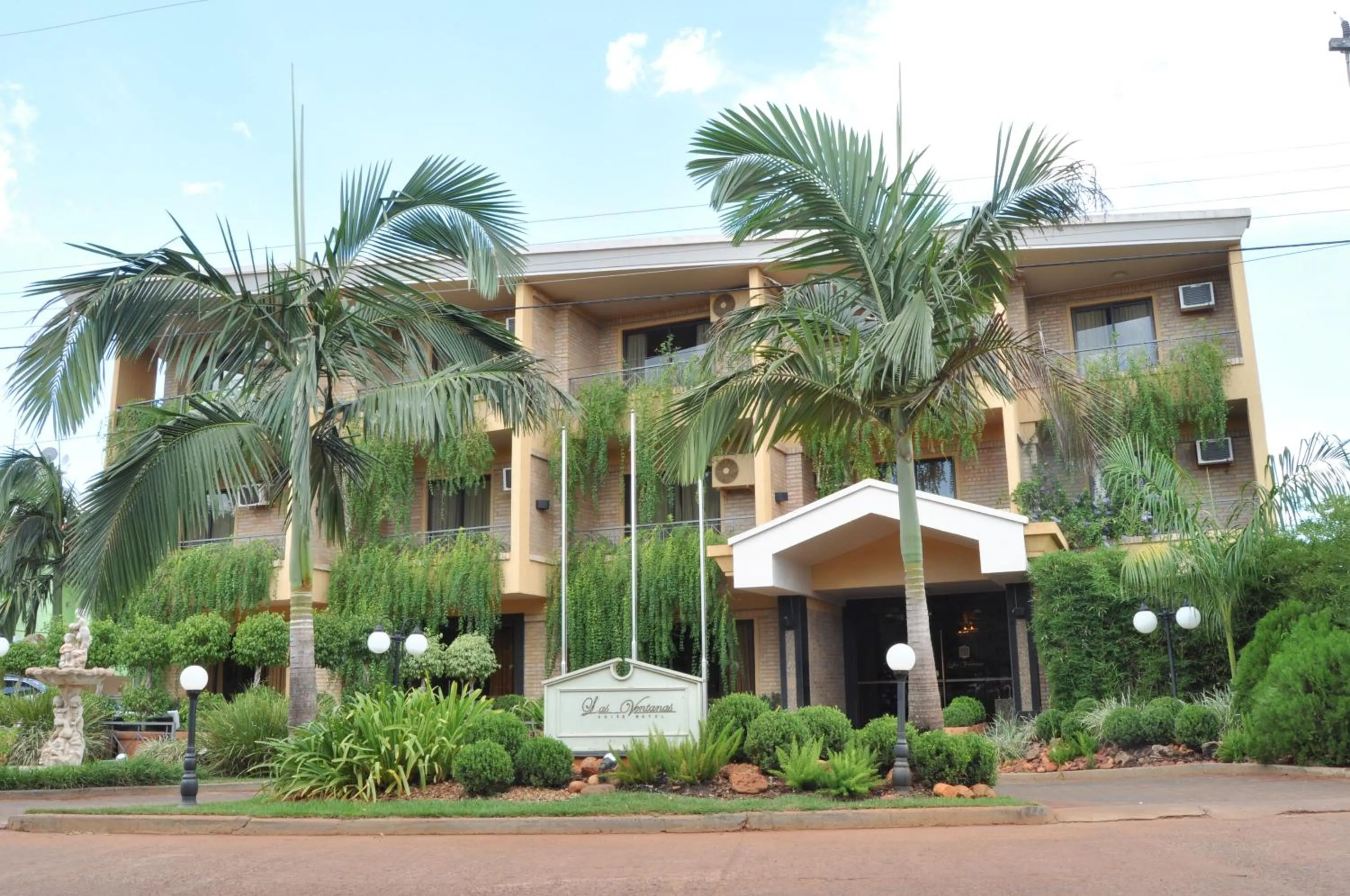 Facade/entrance in Las Ventanas Hotel Boutique
