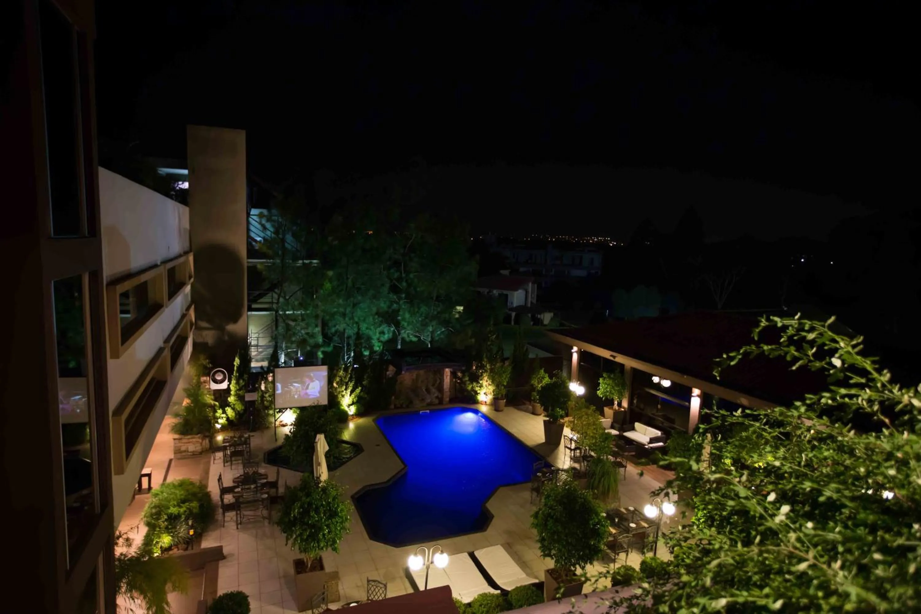 Pool view in Las Ventanas Hotel Boutique