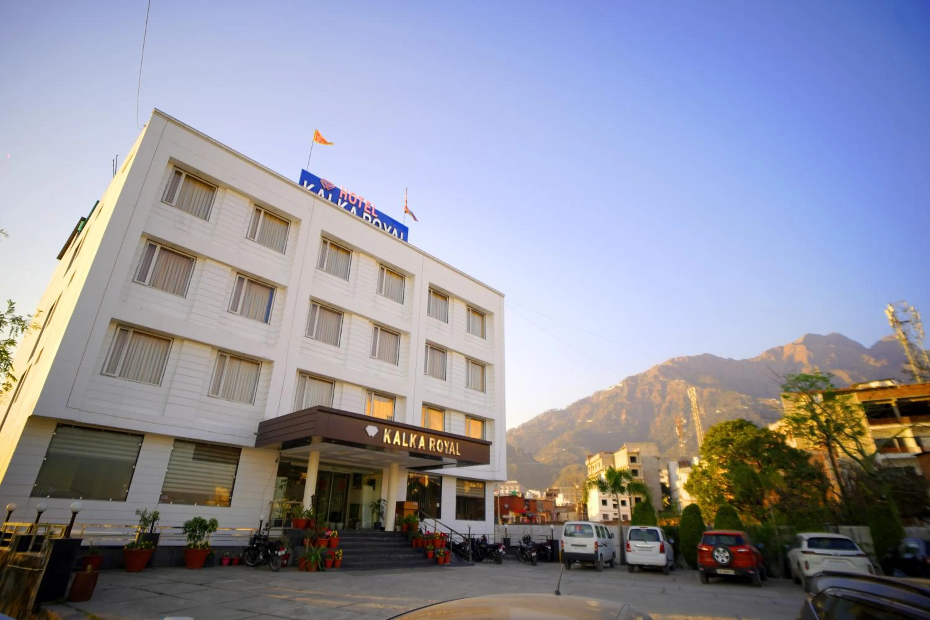 Parking in Hotel Kalka Royal