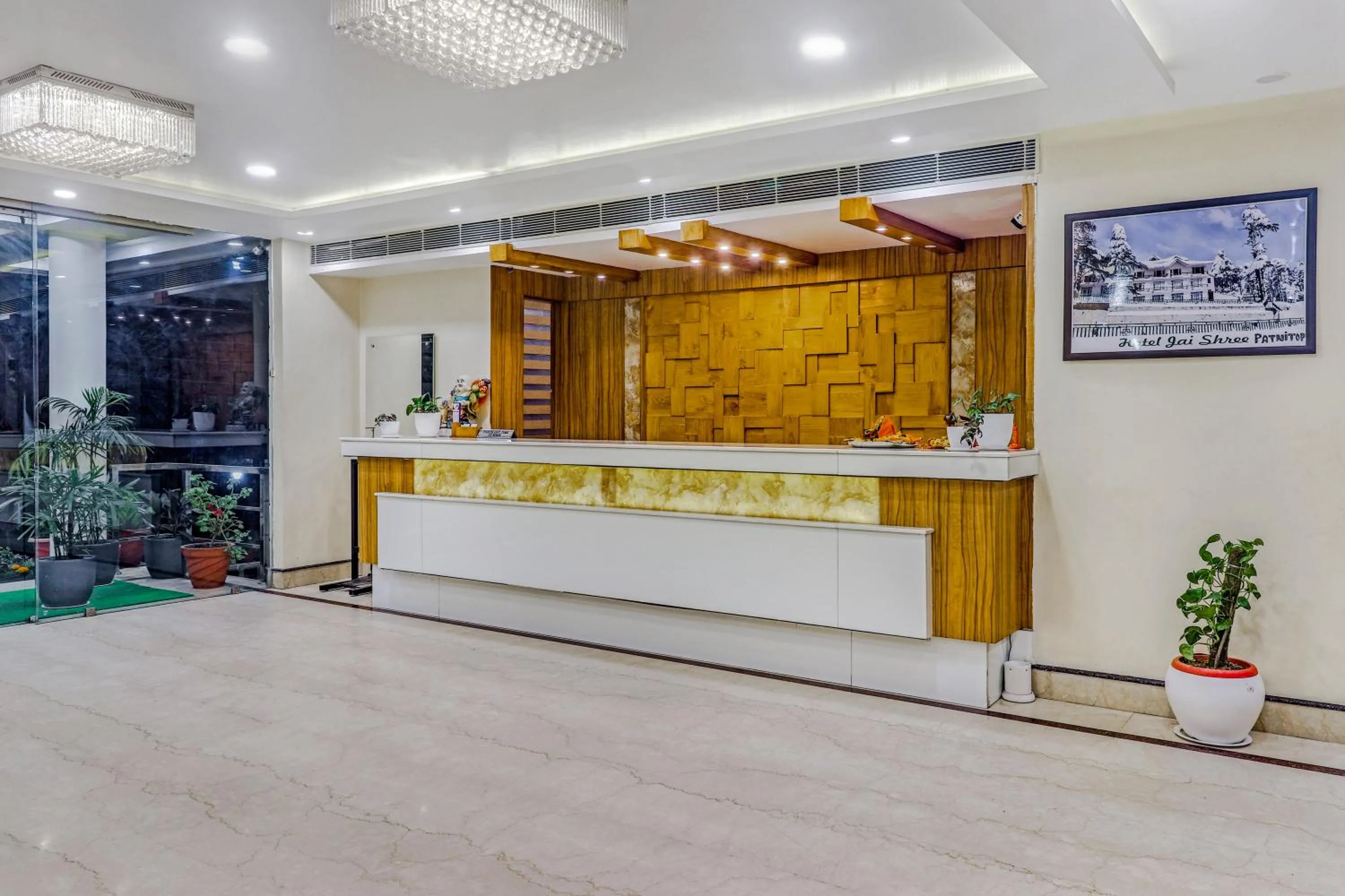 Lobby or reception in Hotel Kalka Royal