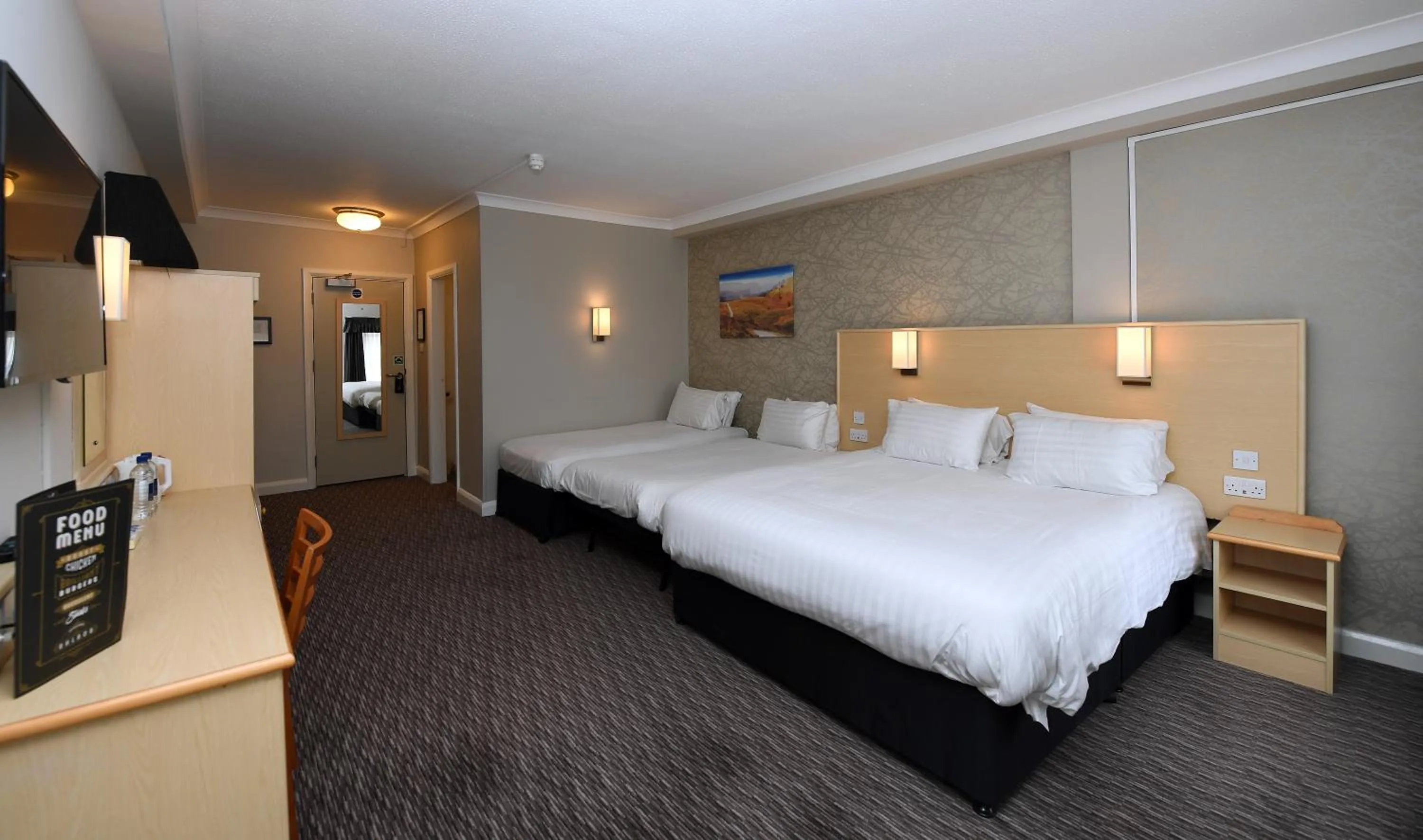 Bedroom, Bed in Wynnstay Arms, Wrexham by Marston's Inns