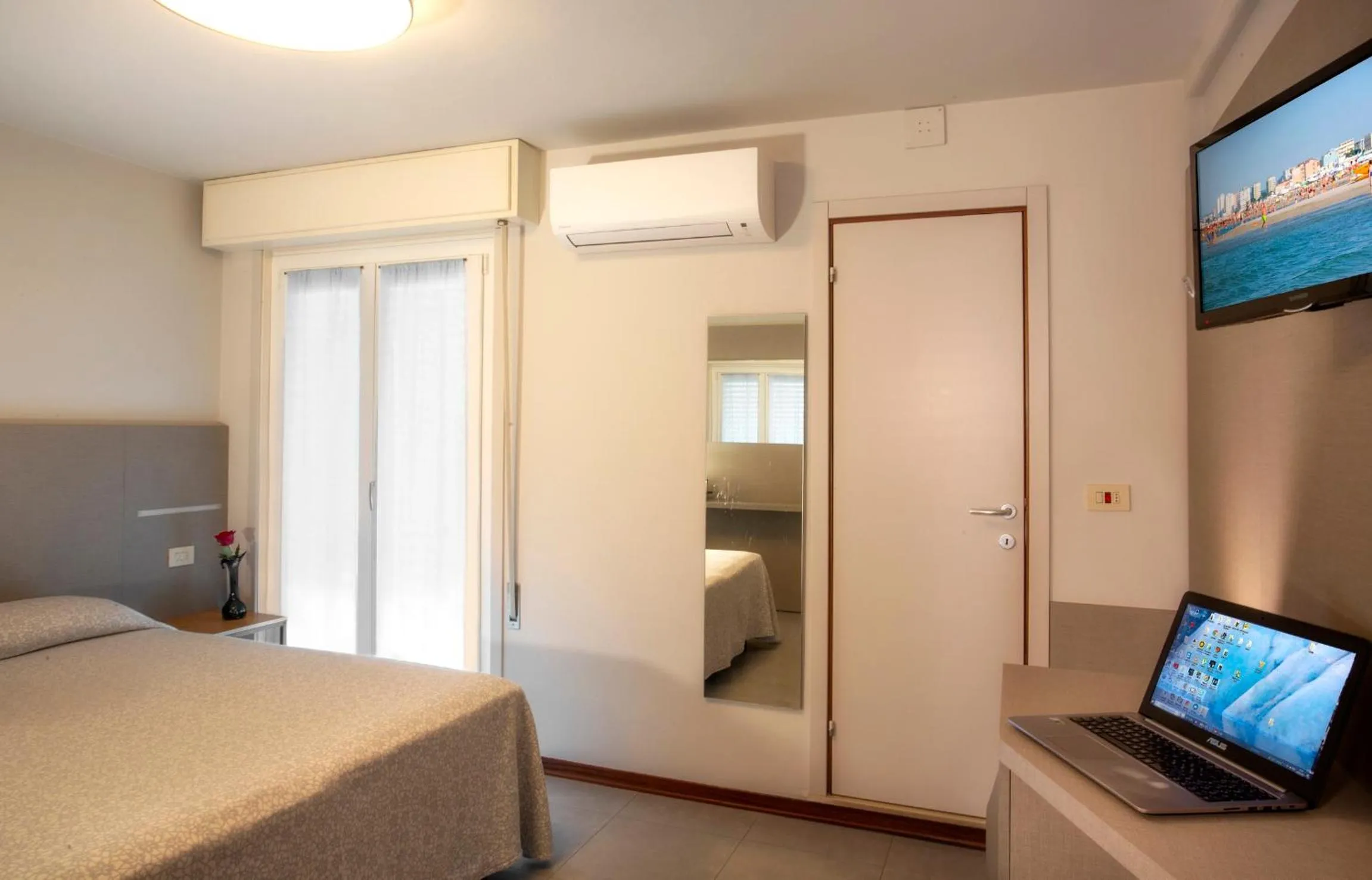 Photo of the whole room in Hotel Norma