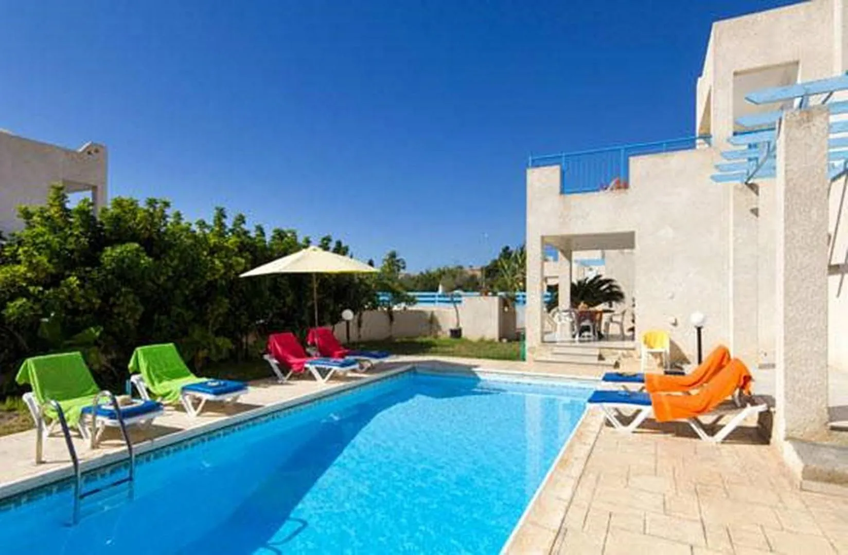 Swimming pool in Philippos Paphos villas - villa 3
