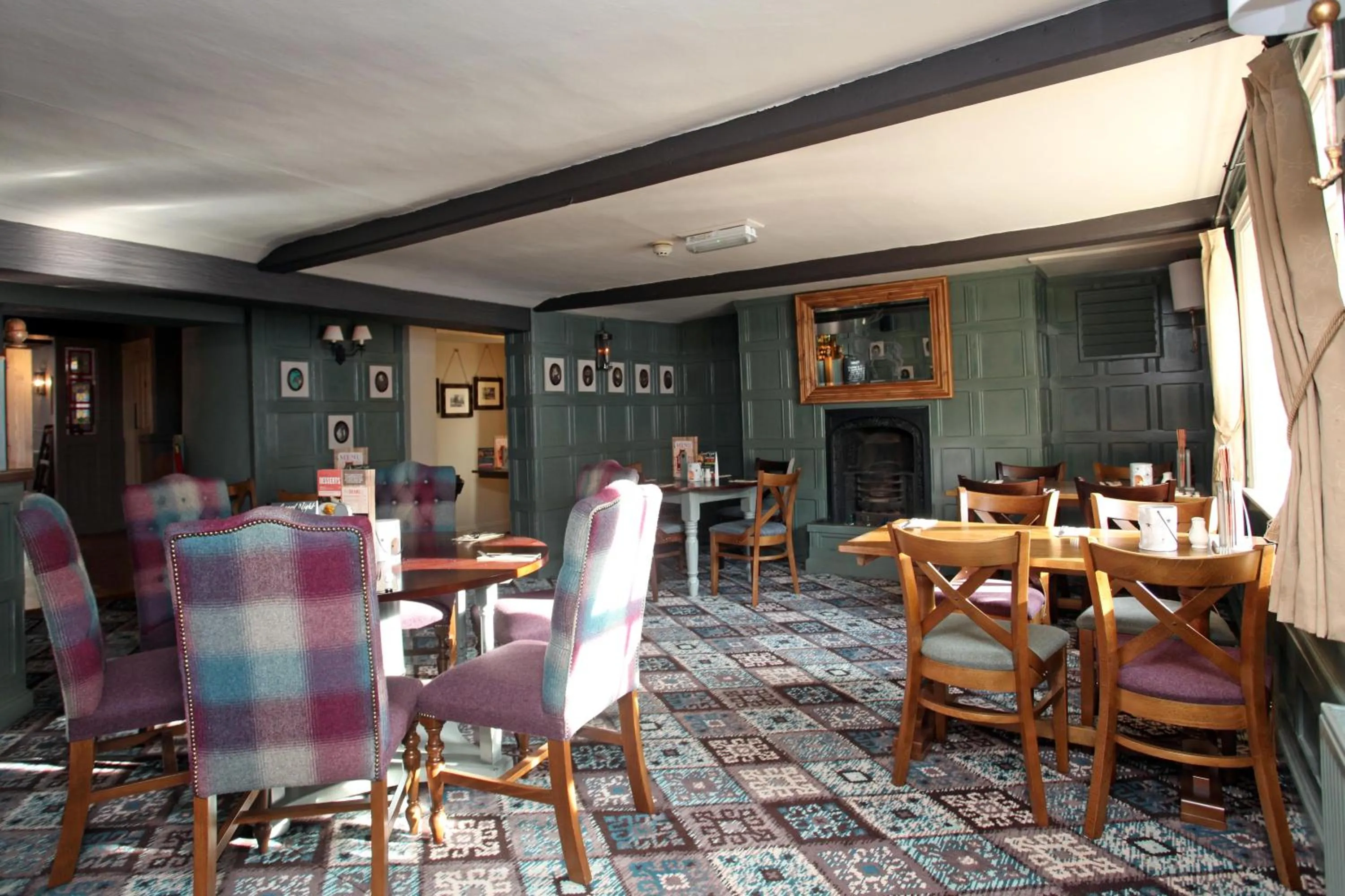 Restaurant/places to eat in Original White Hart, Ringwood by Marston's Inns