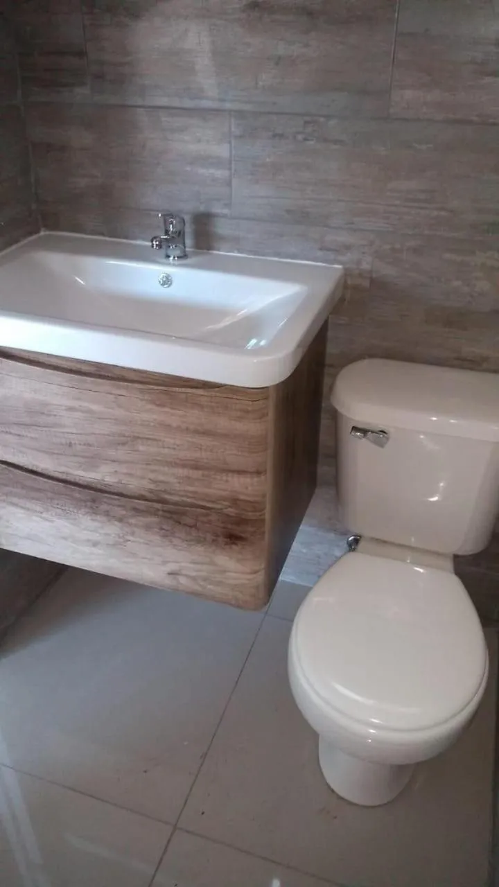 Bathroom in Inaki Uhi Hotel