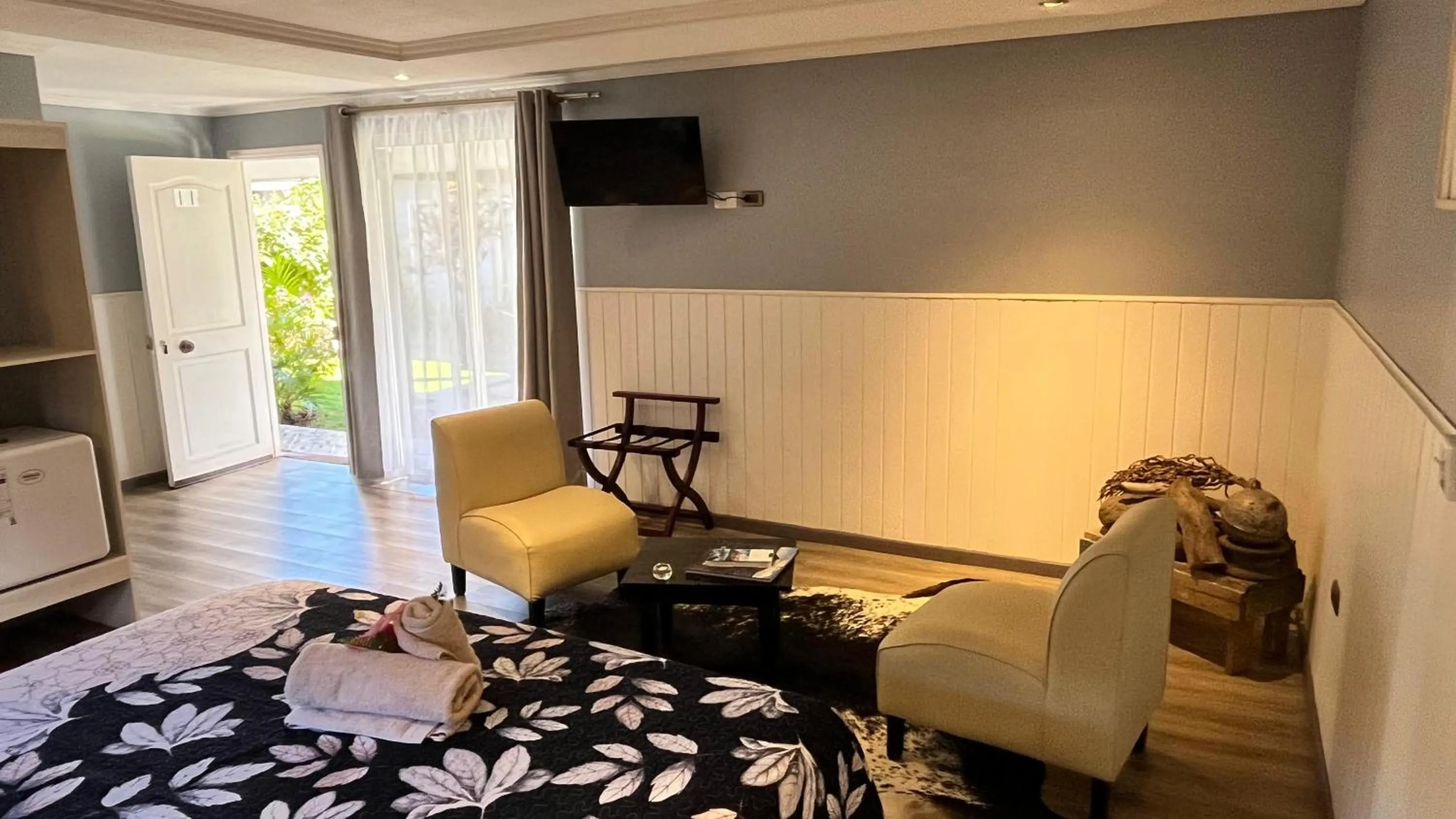 Photo of the whole room in Inaki Uhi Hotel