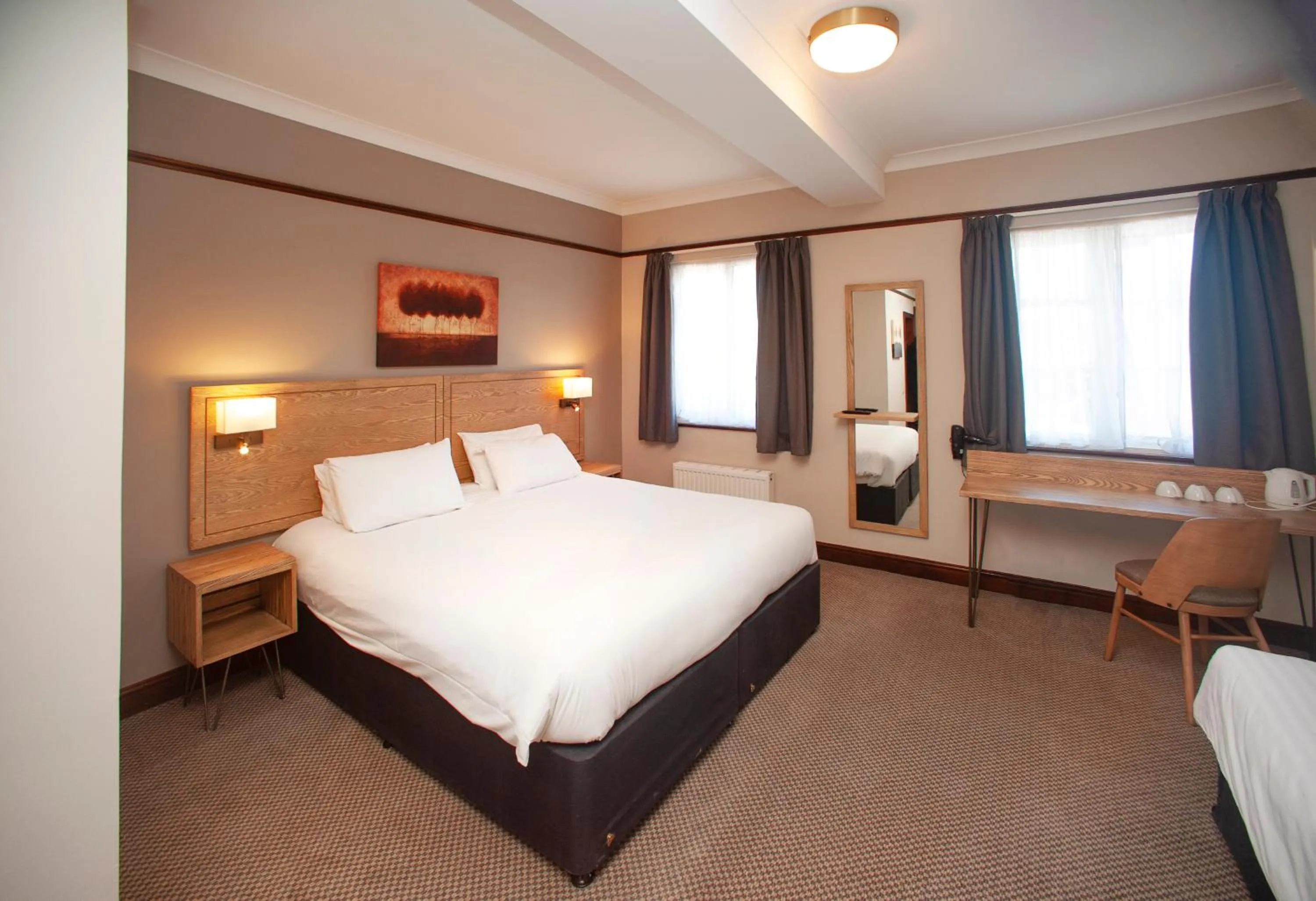 Bedroom, Bed in Shah of Persia, Poole by Marston's Inns