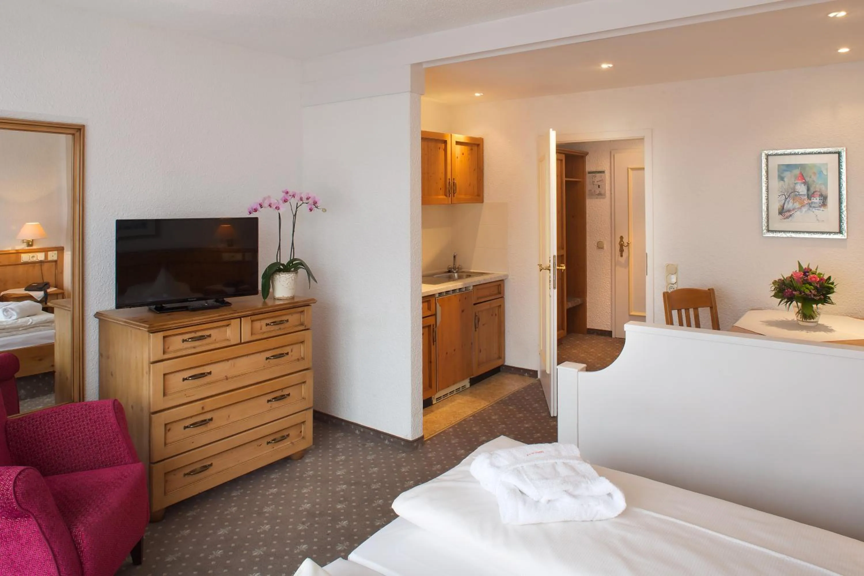 Photo of the whole room, Bed in Interest Vitalhotel - Partnerbetrieb von Oberstaufen PLUS
