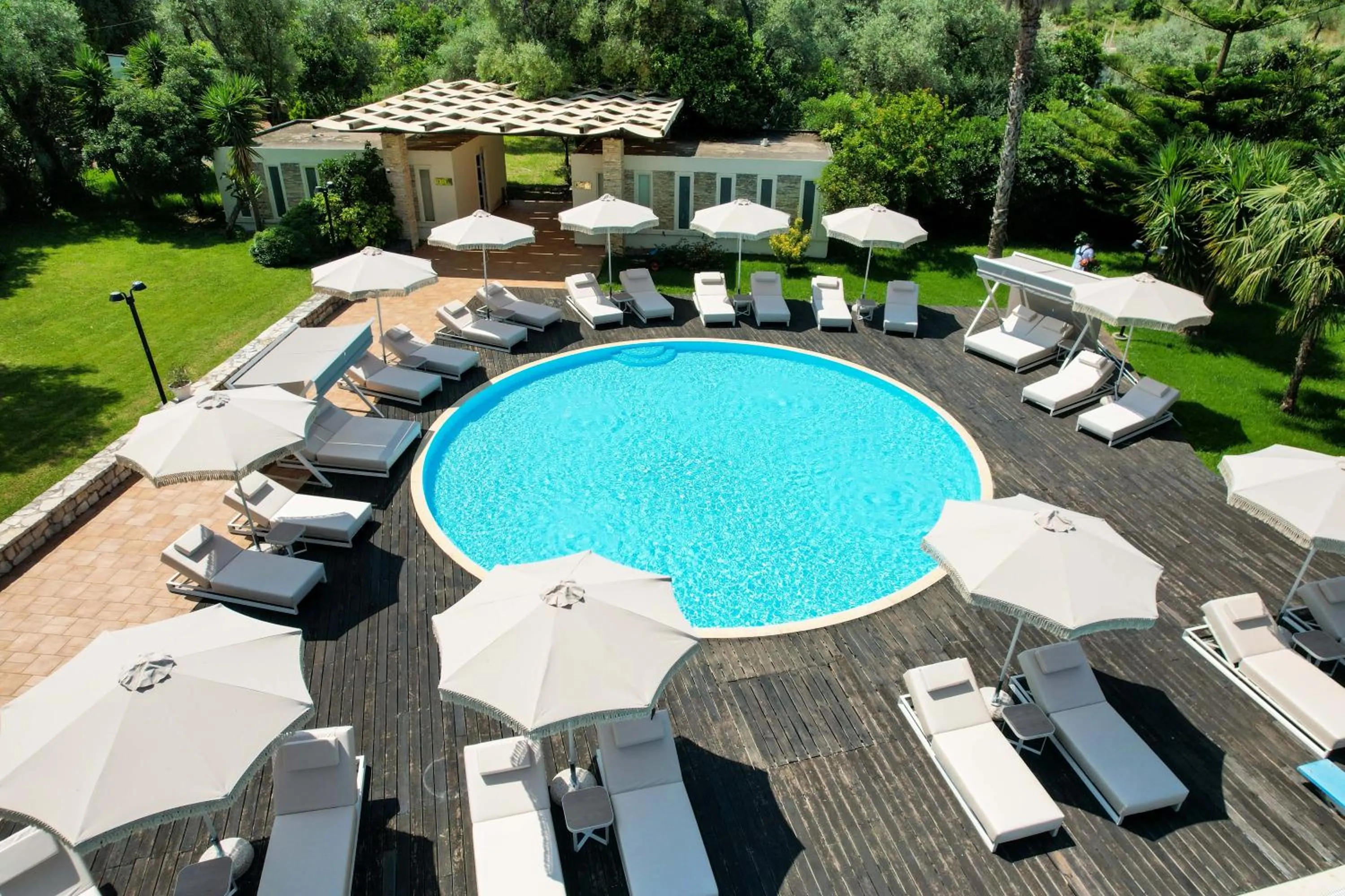 Swimming pool in Rapo's Resort Hotel