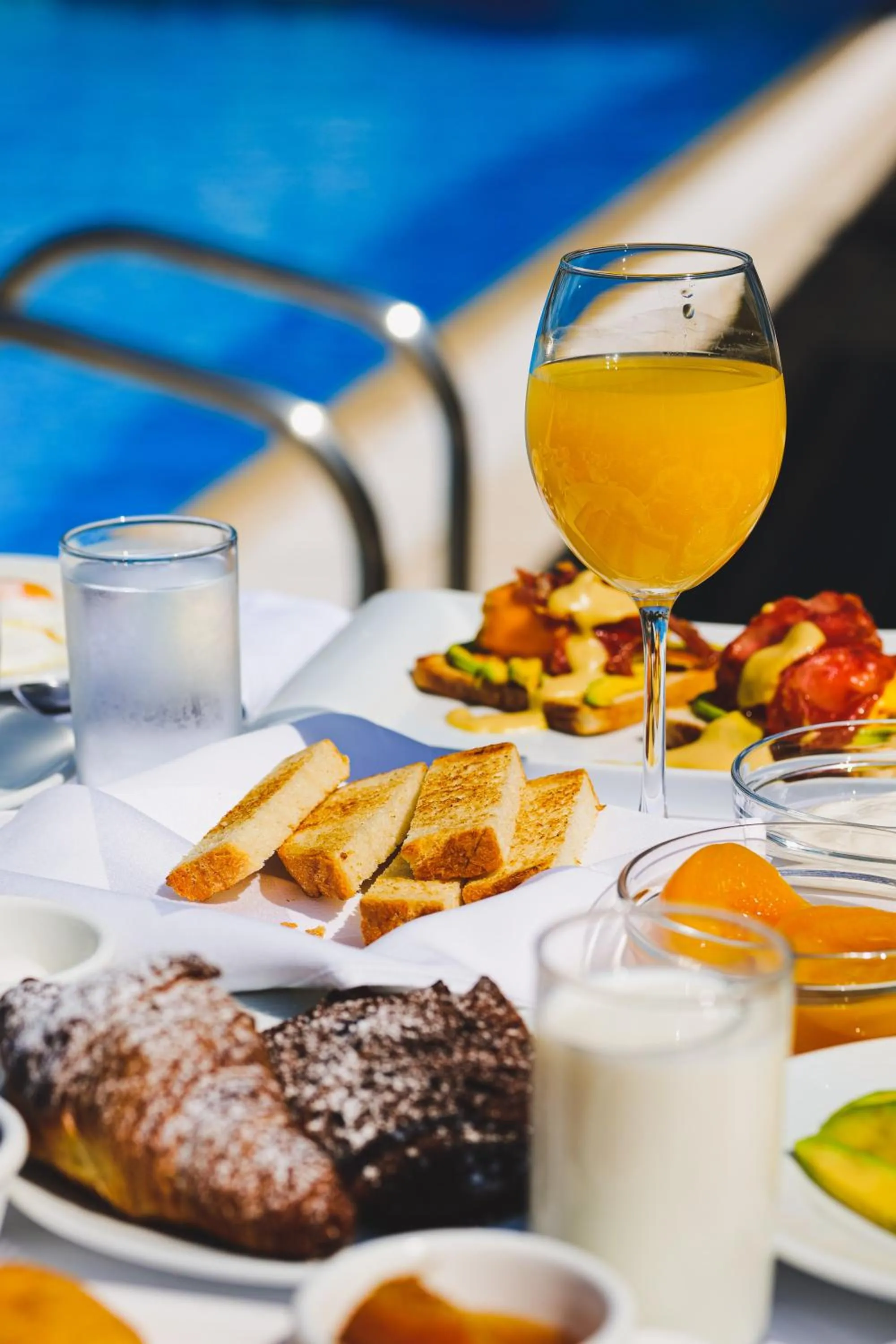 Food in Rapo's Resort Hotel