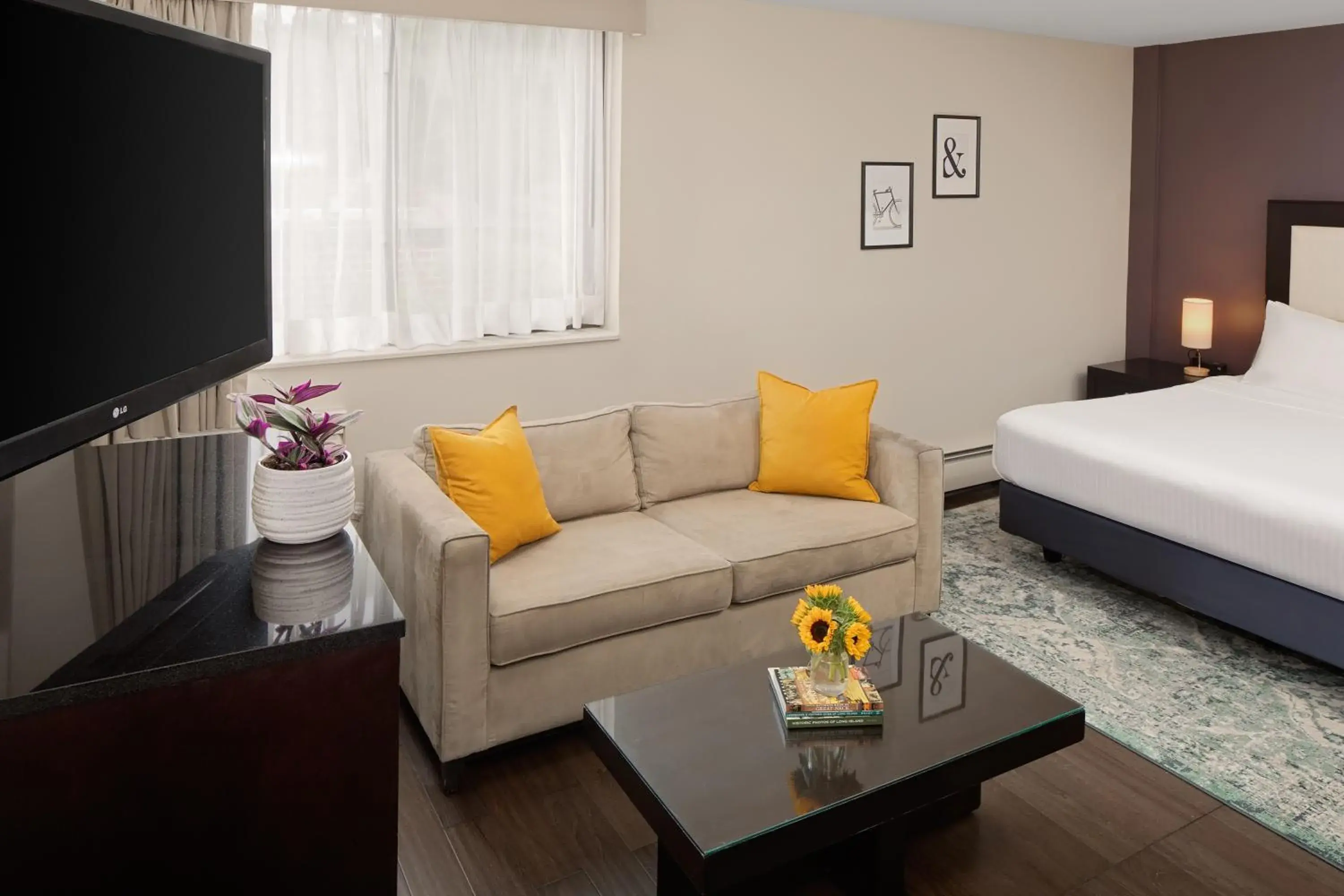 Suite in The Andrew Hotel Suite in The Andrew Hotel