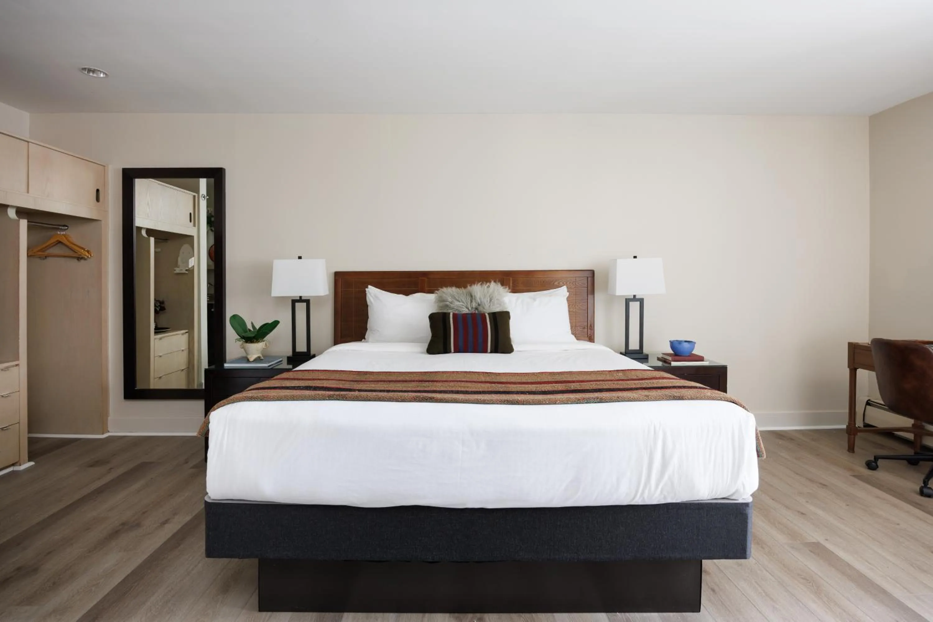 Bedroom, Bed in The Andrew Hotel