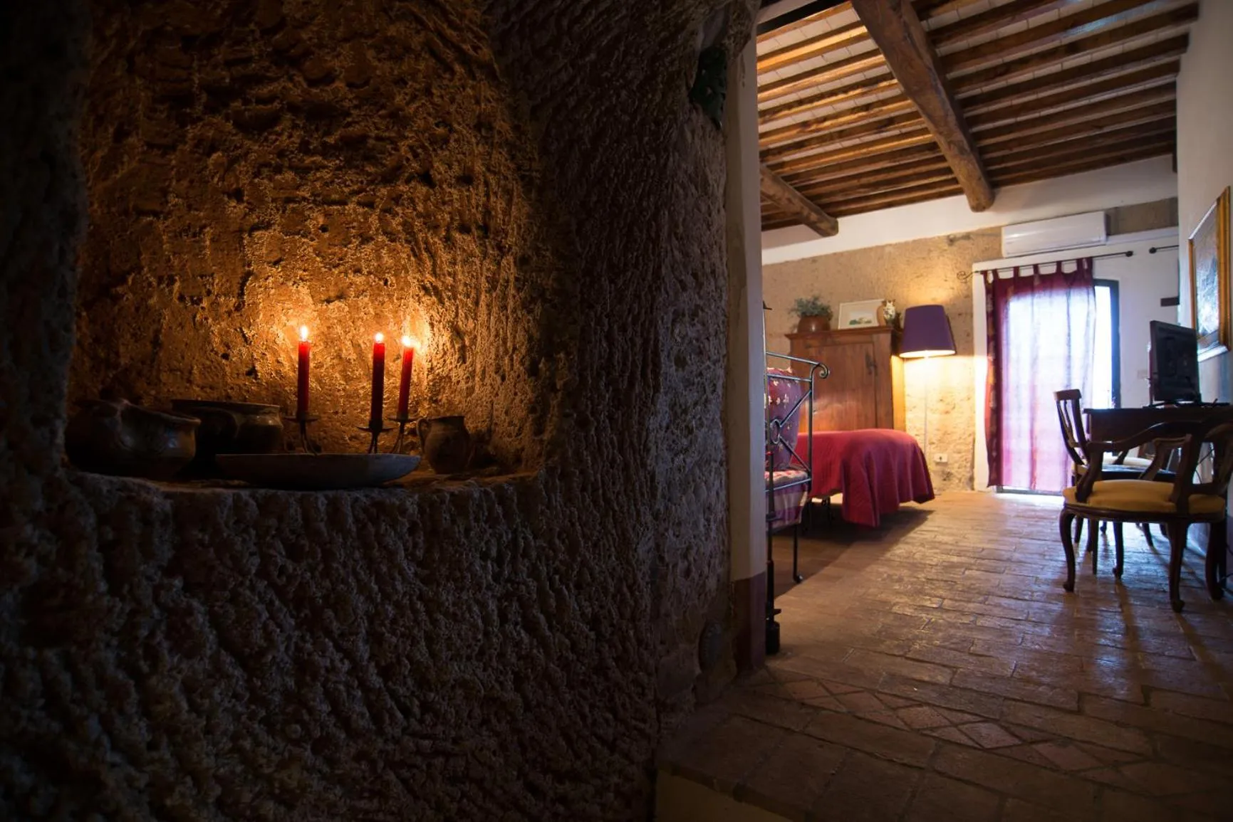 Decorative detail, Bed in PoggioBa