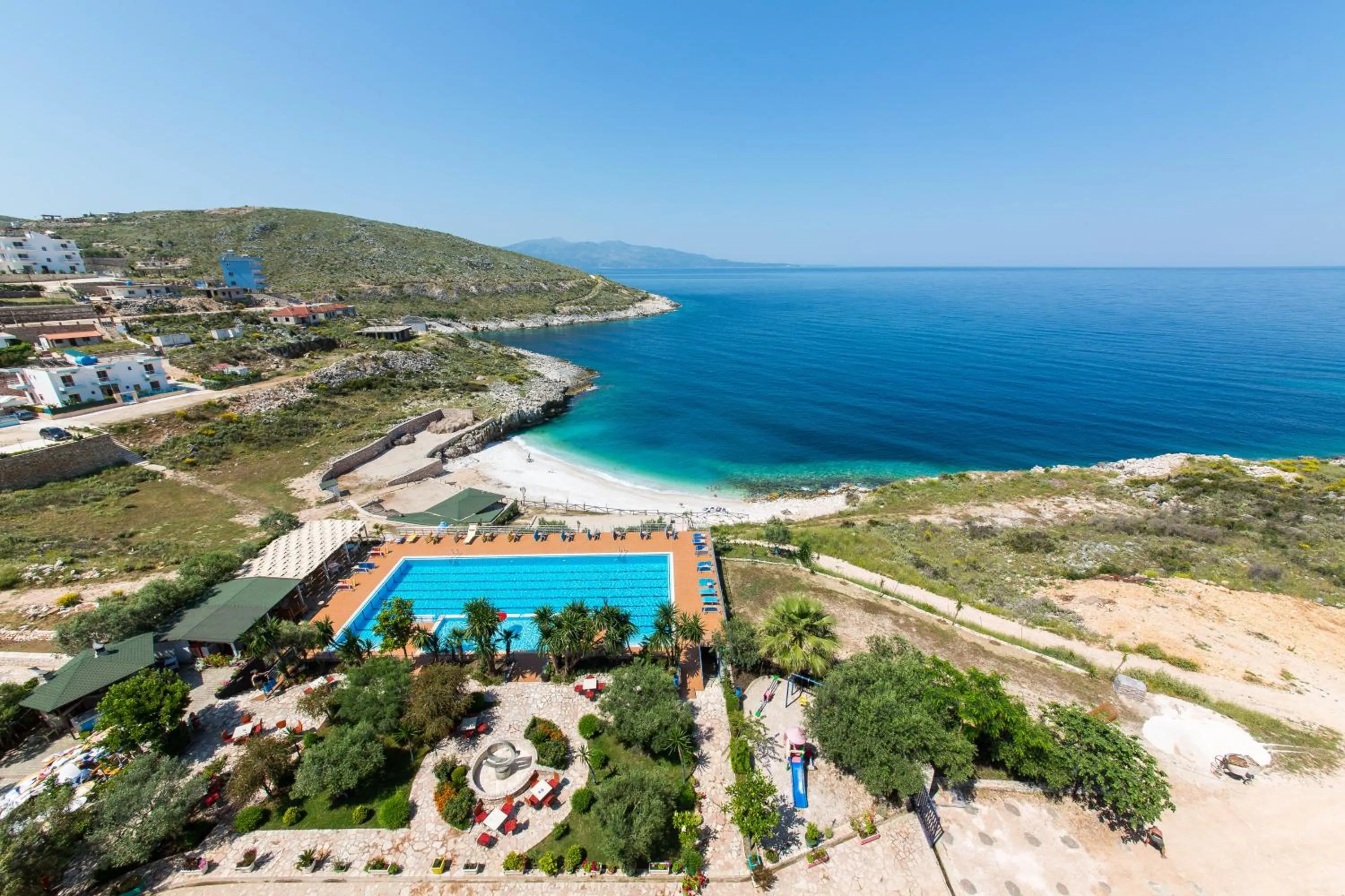 Pool view in Hotel Bahamas
