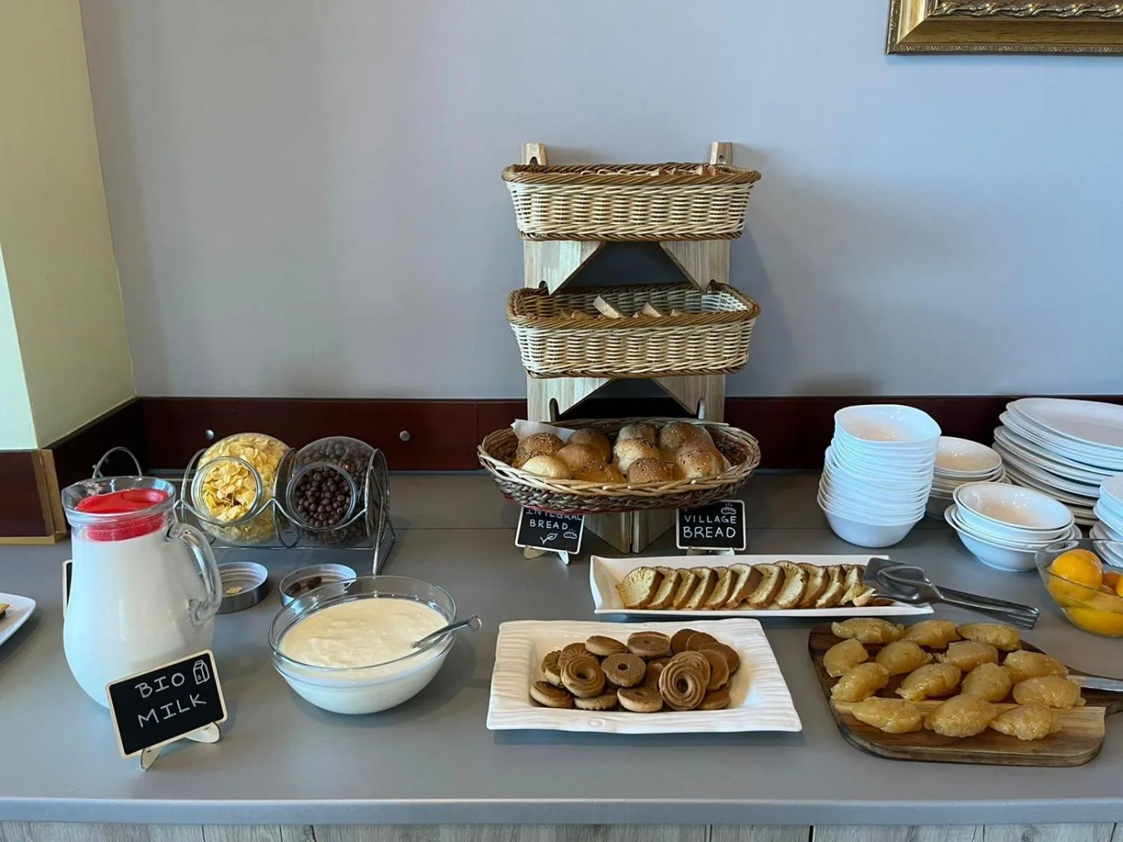 Breakfast in Hotel Bahamas