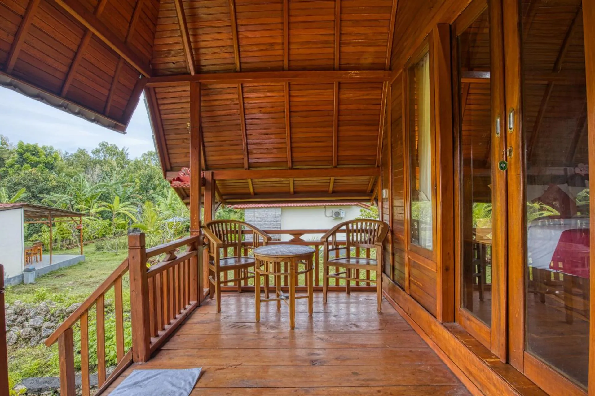 Patio in Dekara Cottages