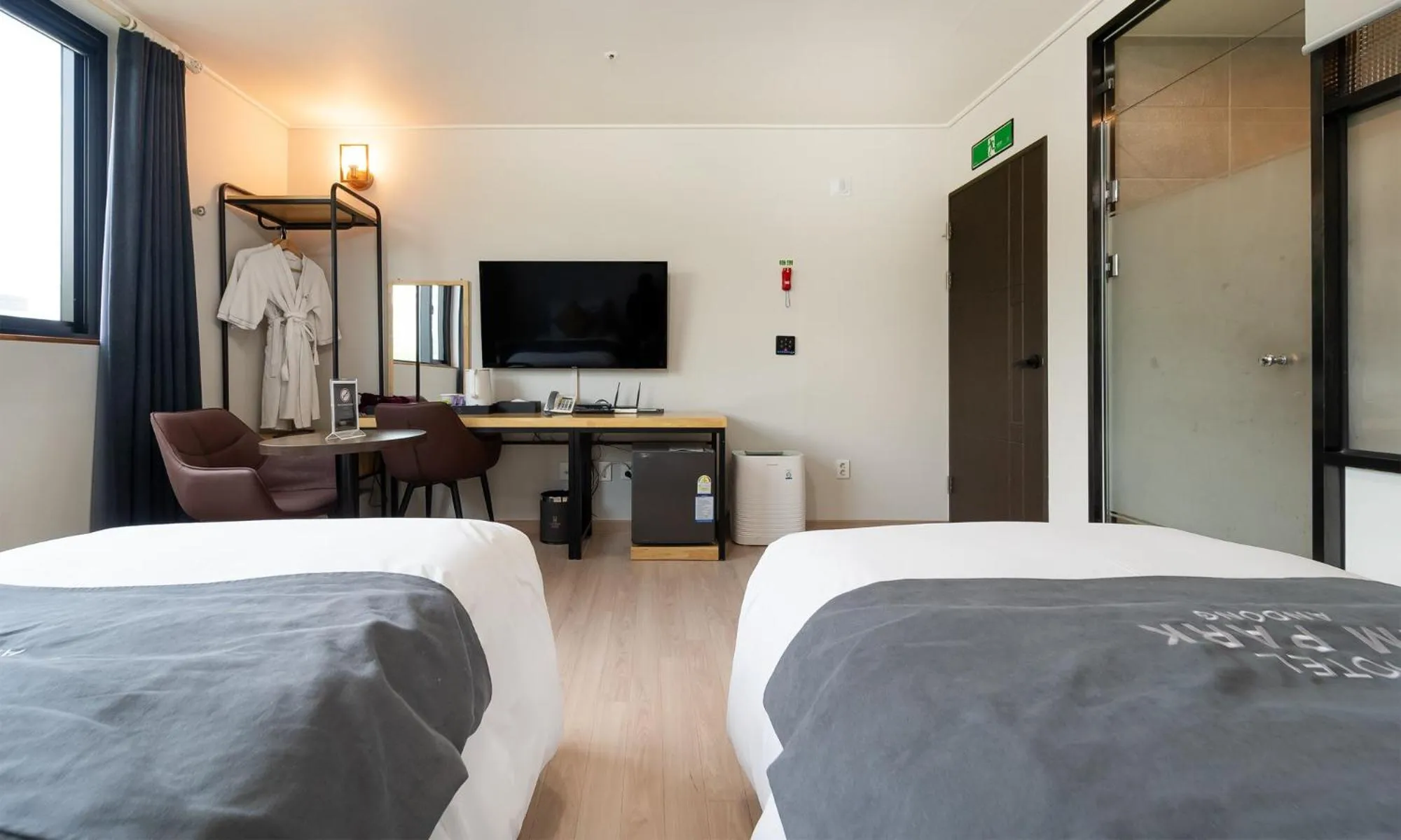 Bed in CM Park Hotel