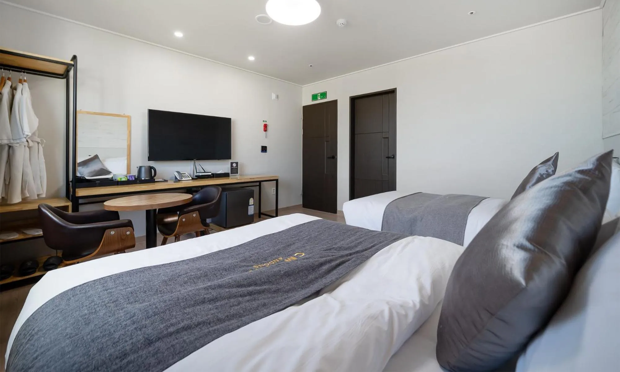 Bed in CM Park Hotel