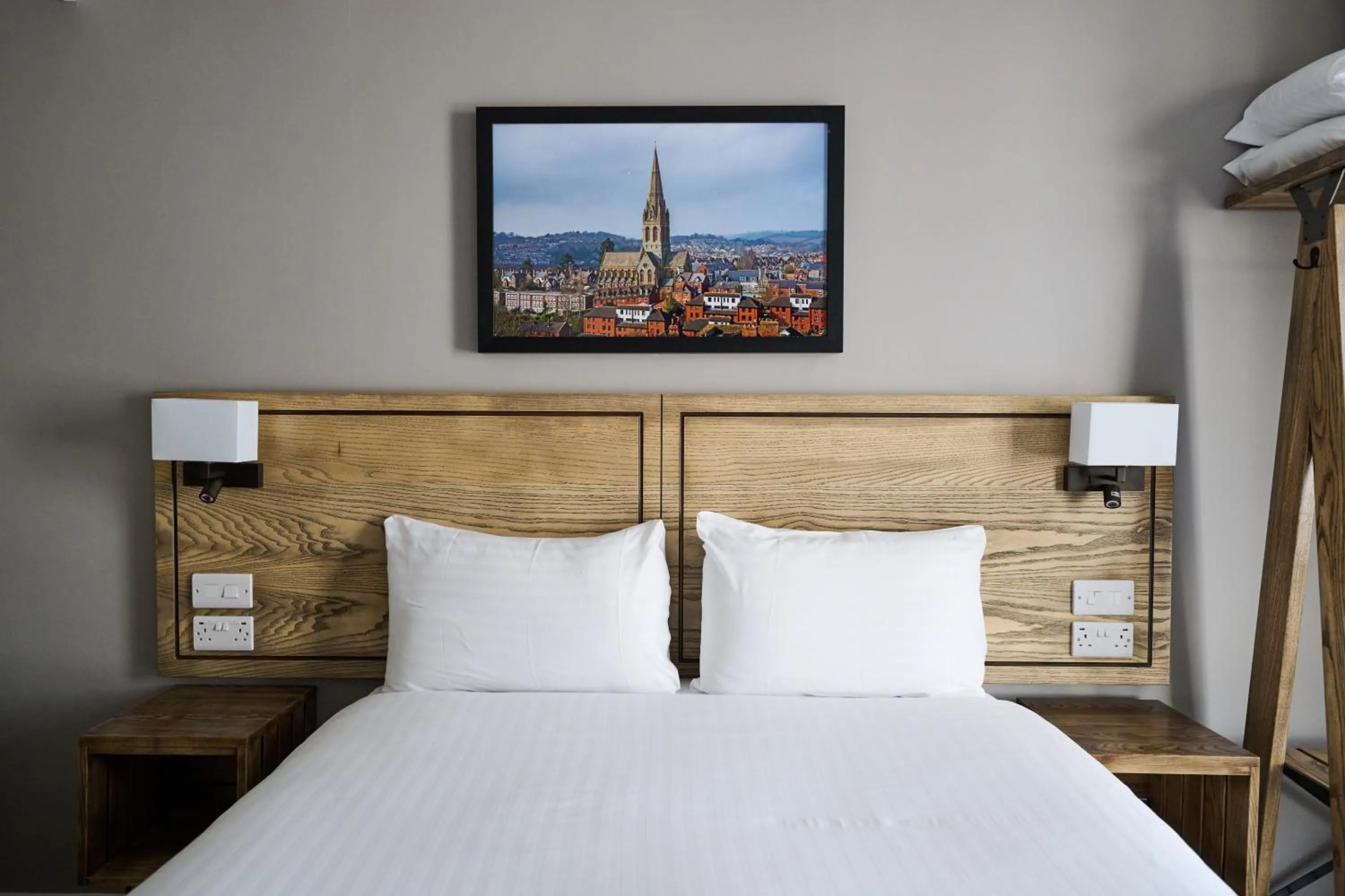 Bedroom, Bed in White Hart, Exeter by Marston's Inns