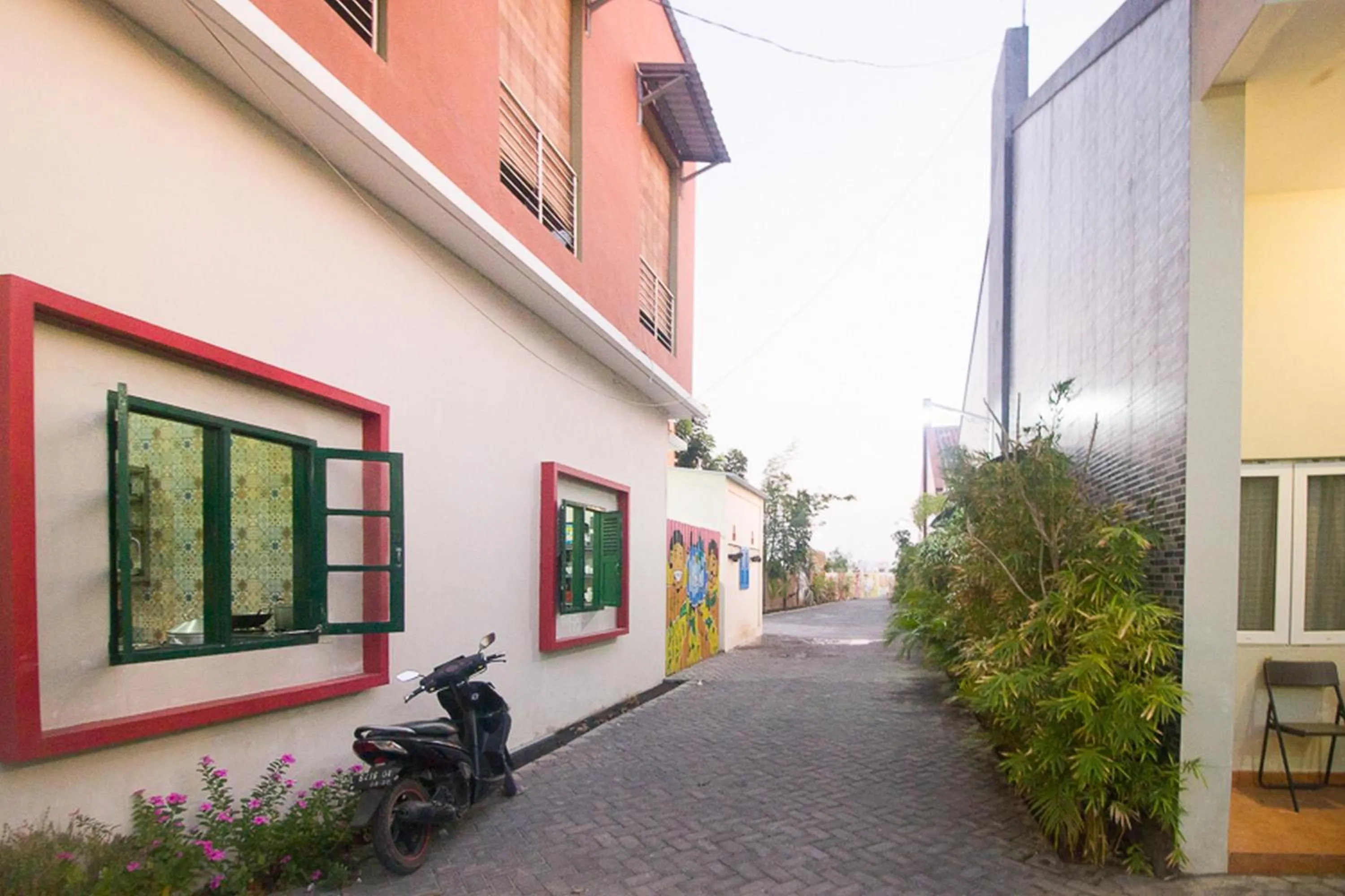 Facade/entrance in RedDoorz Plus Syariah near Alun Alun Sampang