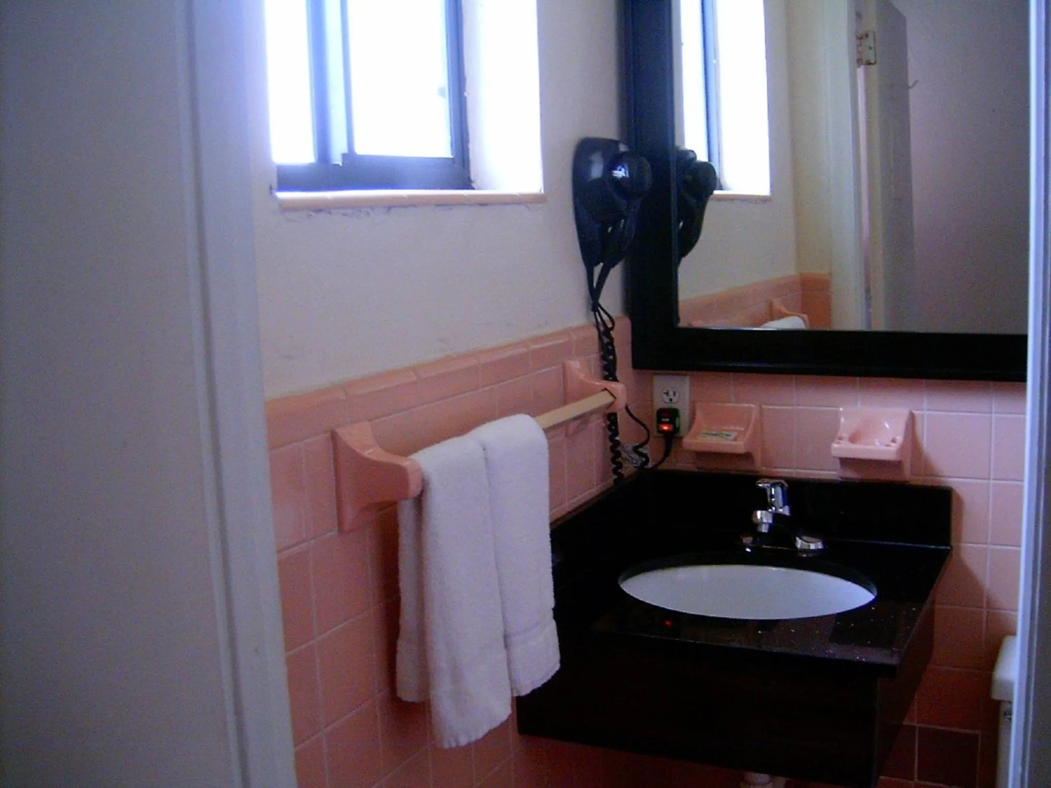 Bathroom in Budget Inn of Okeechobee