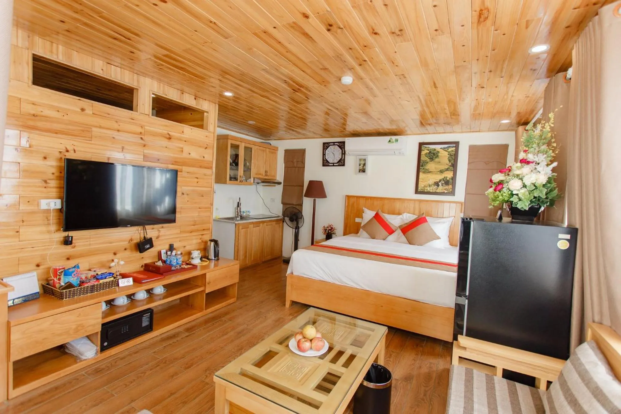 Communal lounge/ TV room in SaPa Retreat Condotel