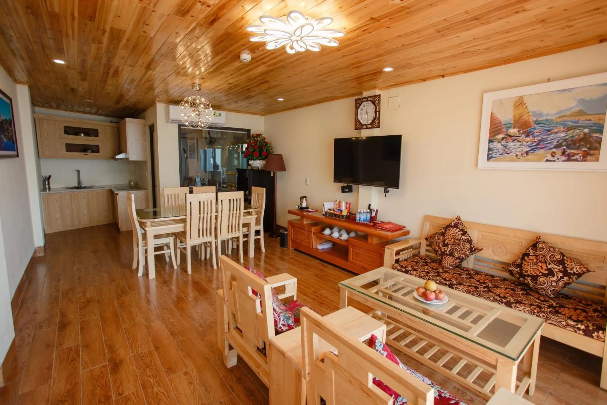 Kitchen or kitchenette in SaPa Retreat Condotel