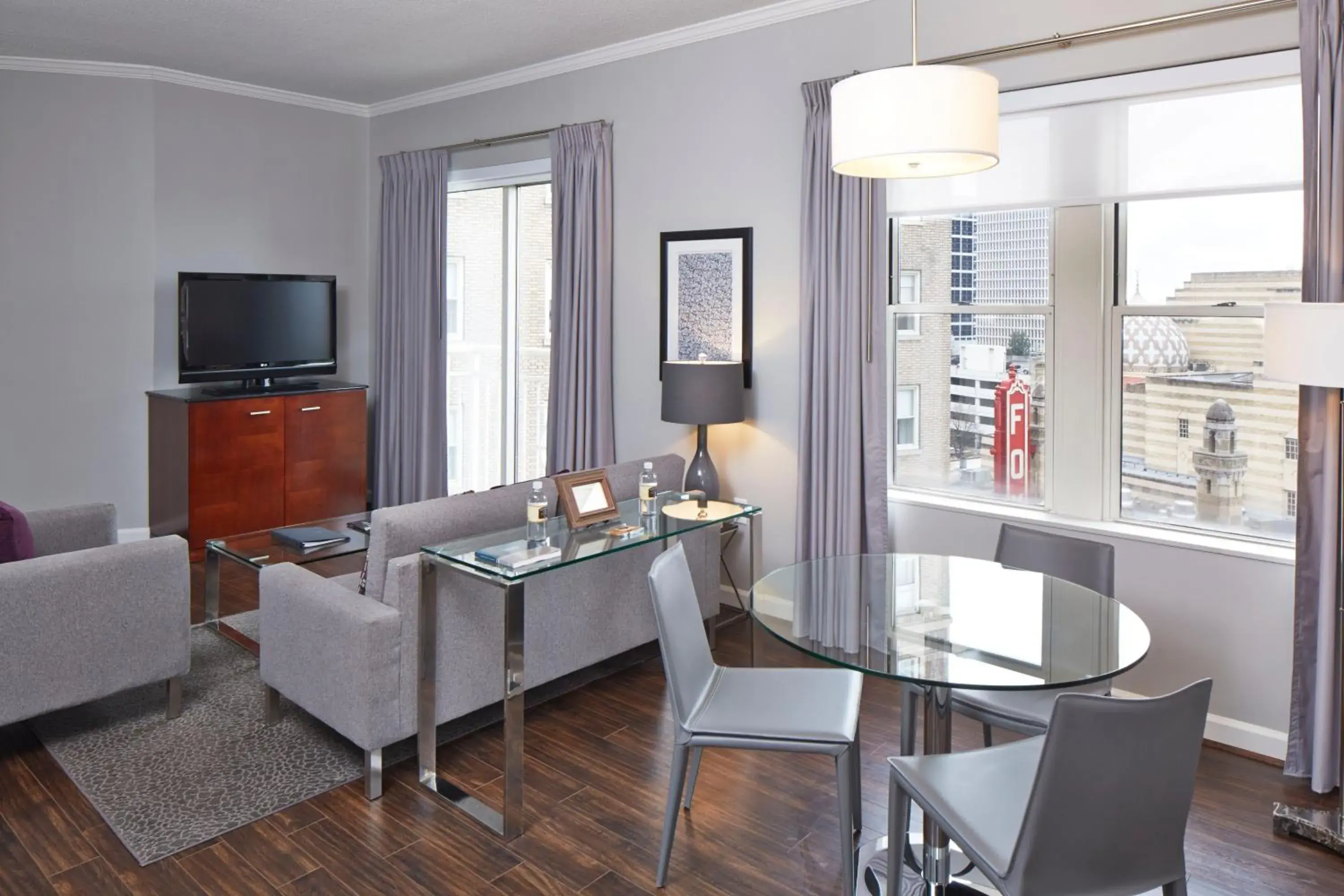 One Bedroom Apartment with Kitchen in The Georgian Terrace One Bedroom Apartment with Kitchen in The Georgian Terrace