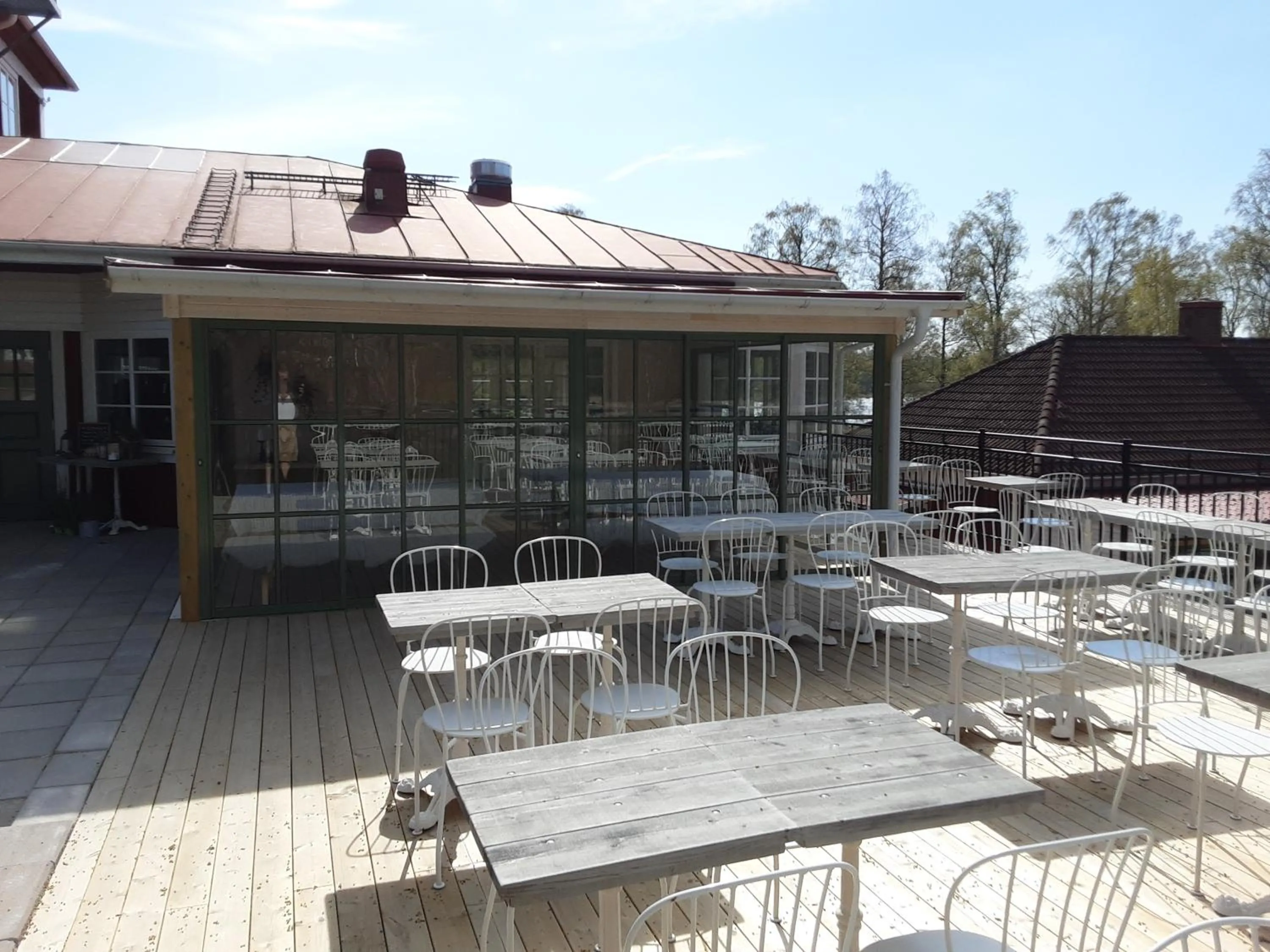 Restaurant/places to eat in Smålandsgården