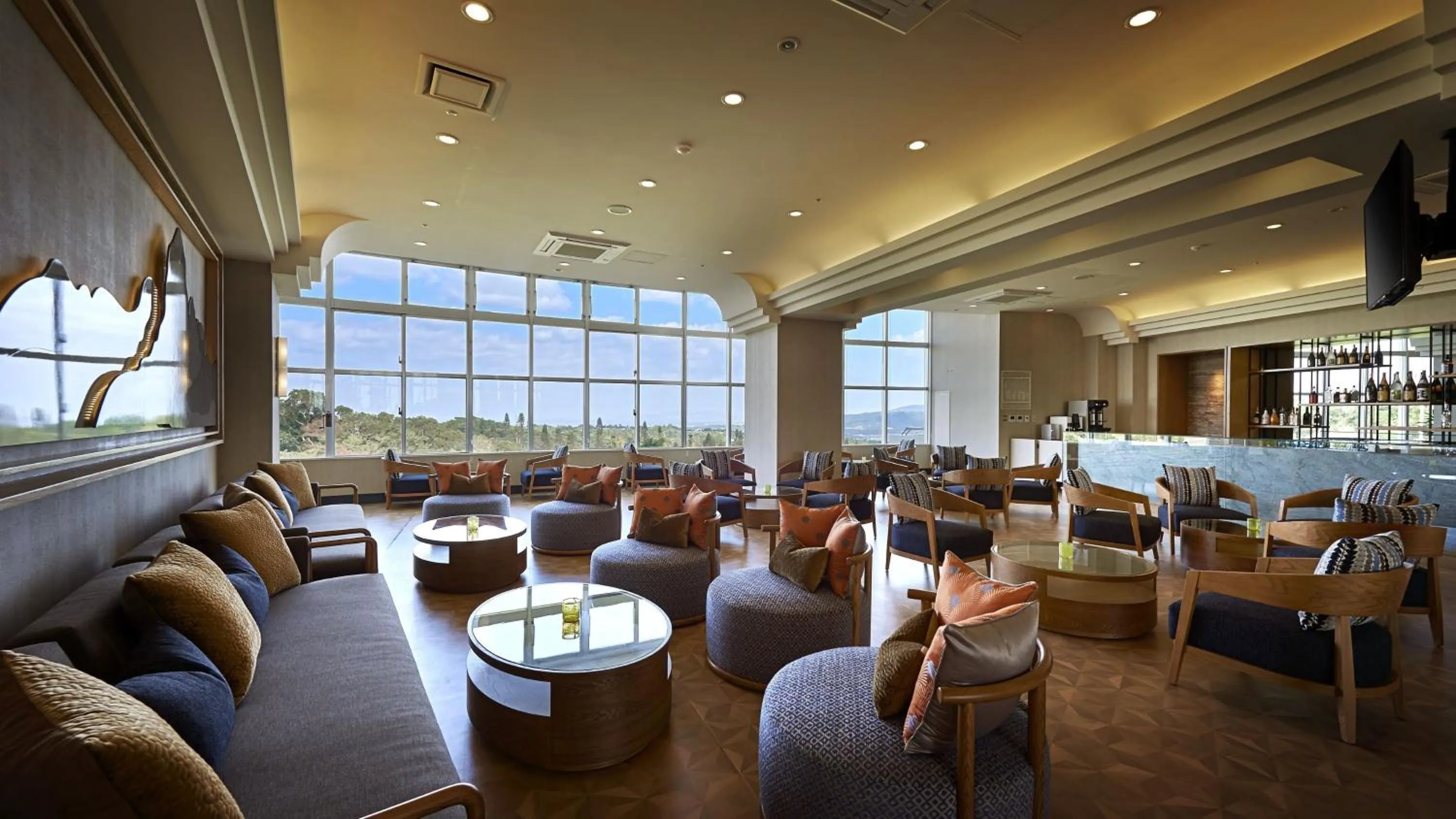 Restaurant/places to eat in ANA Crowne Plaza Resort Okinawa Uruma Hills By IHG